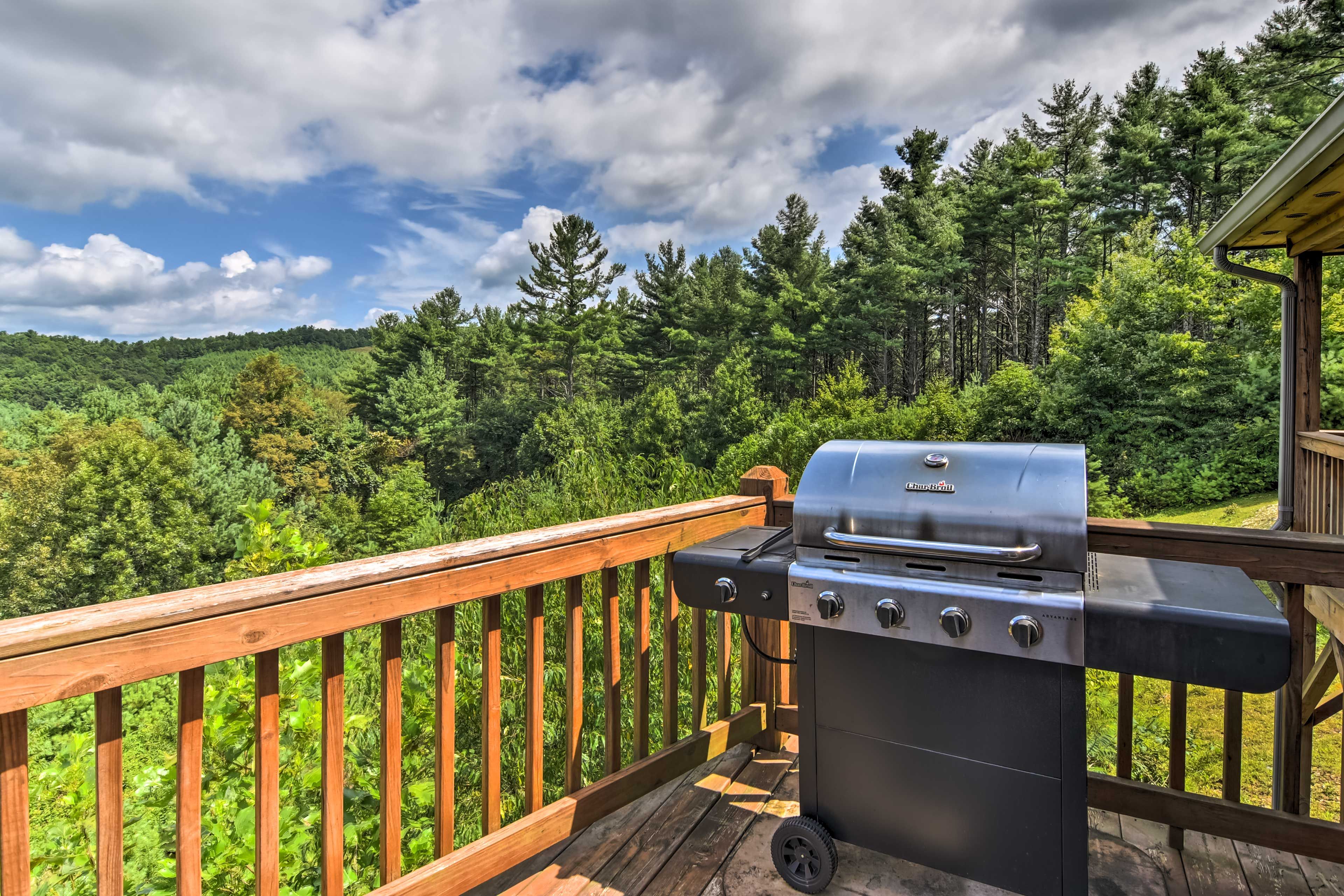 Private Deck | Gas Grill