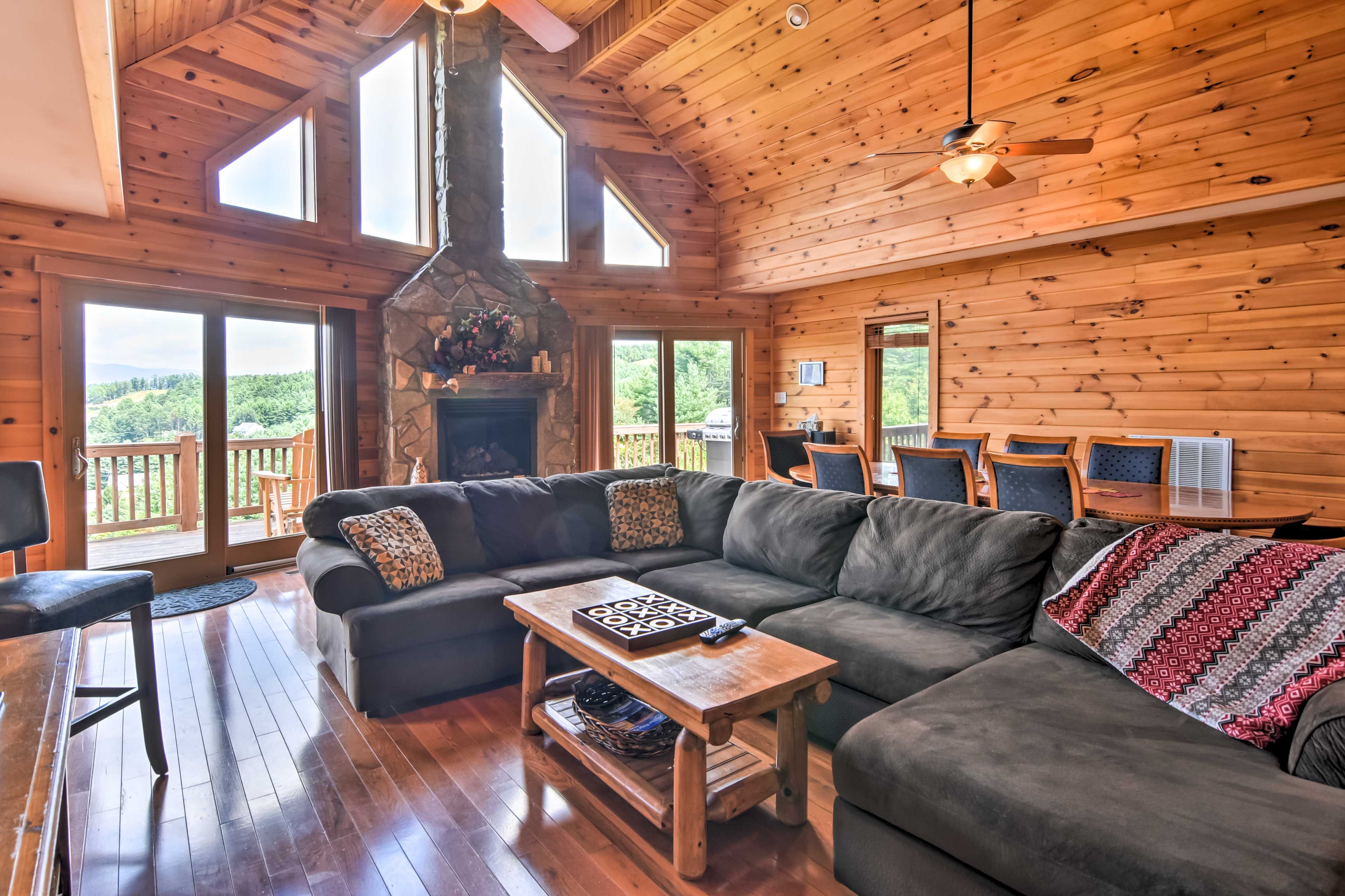 Living Room | Central A/C & Heating