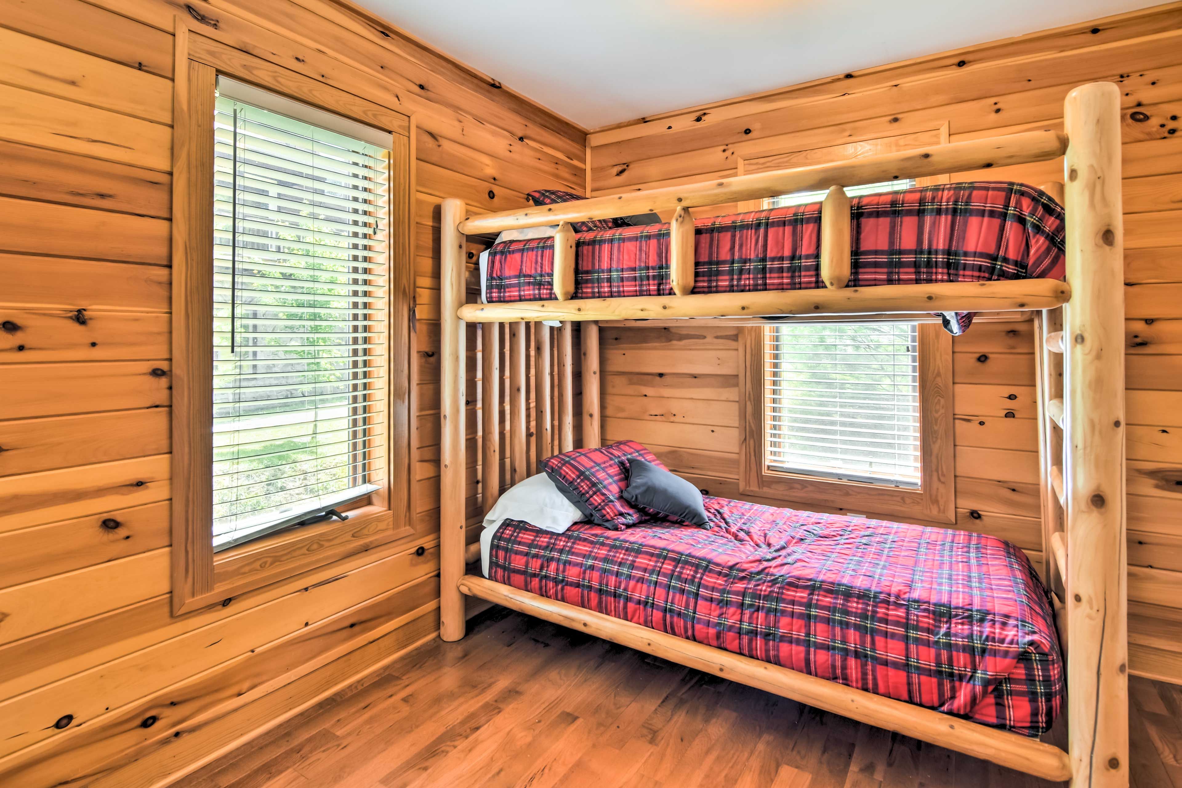Bedroom 4 | Twin Bunk Bed