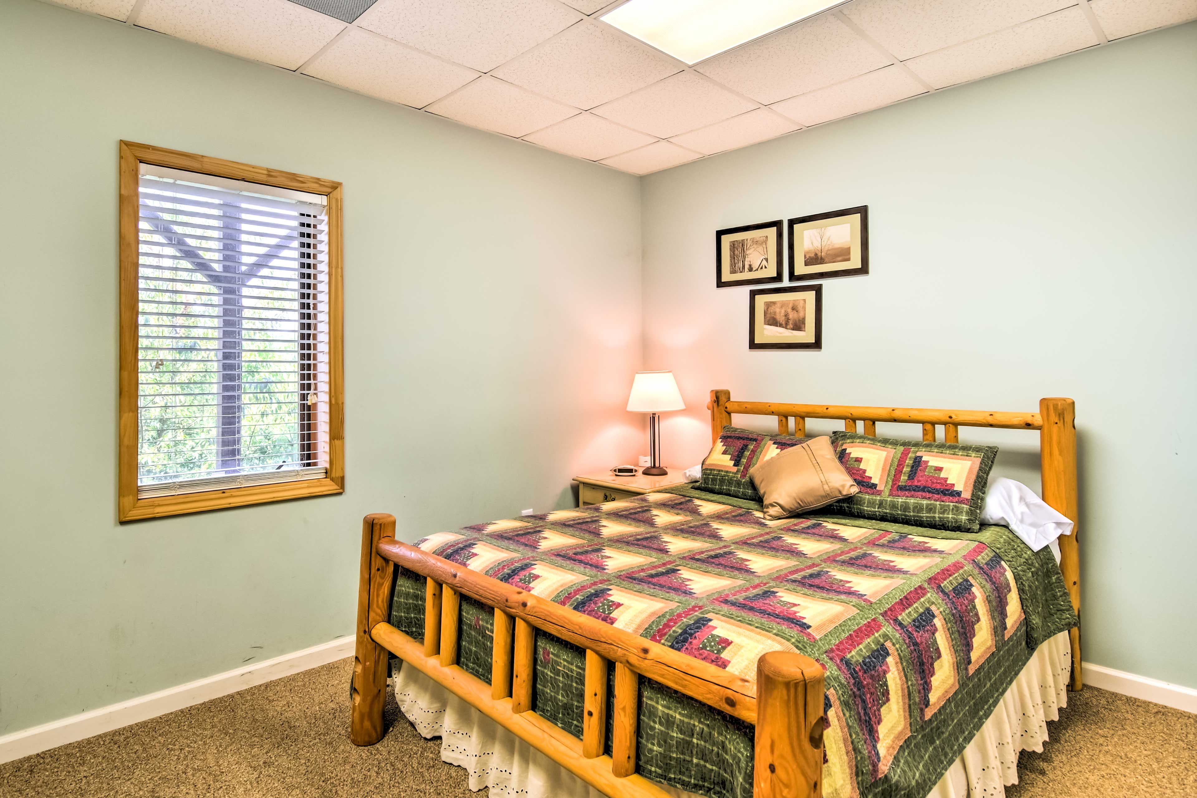 Bedroom 3 | Queen Bed & Twin Daybed