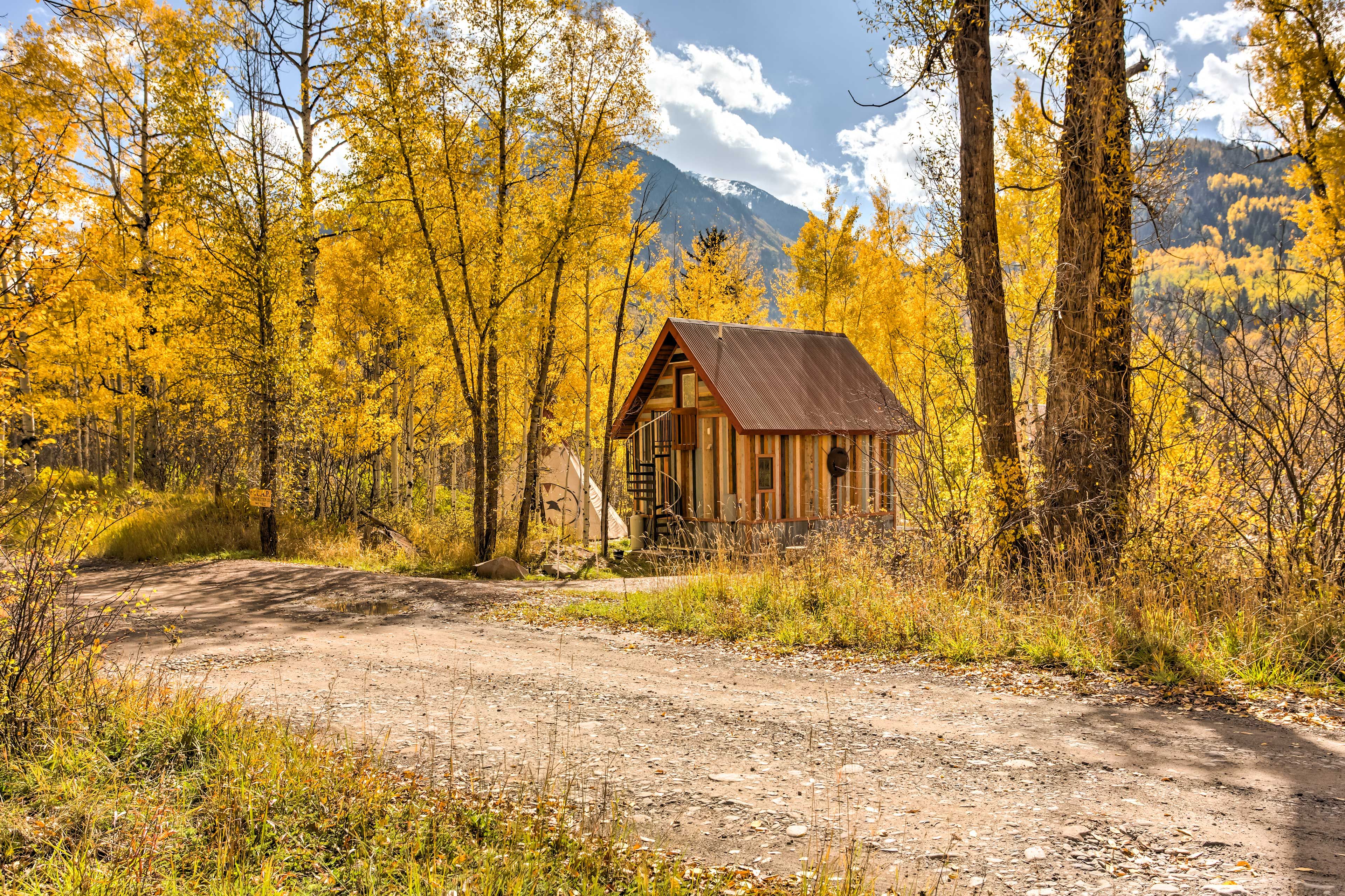 Exterior | Hiking Trail Access | Fire Pit