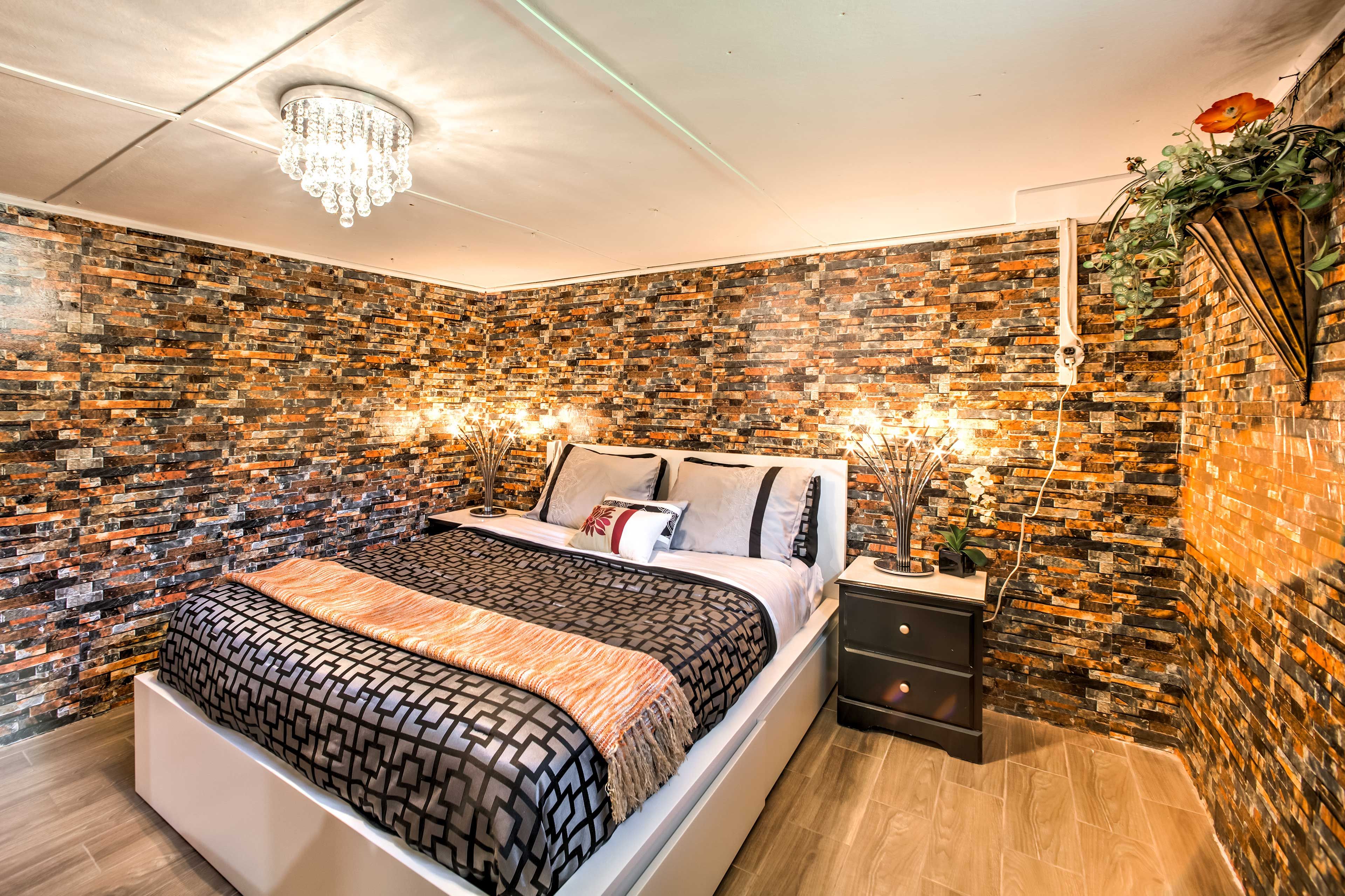 Bedroom 5 | Queen Bed | Basement