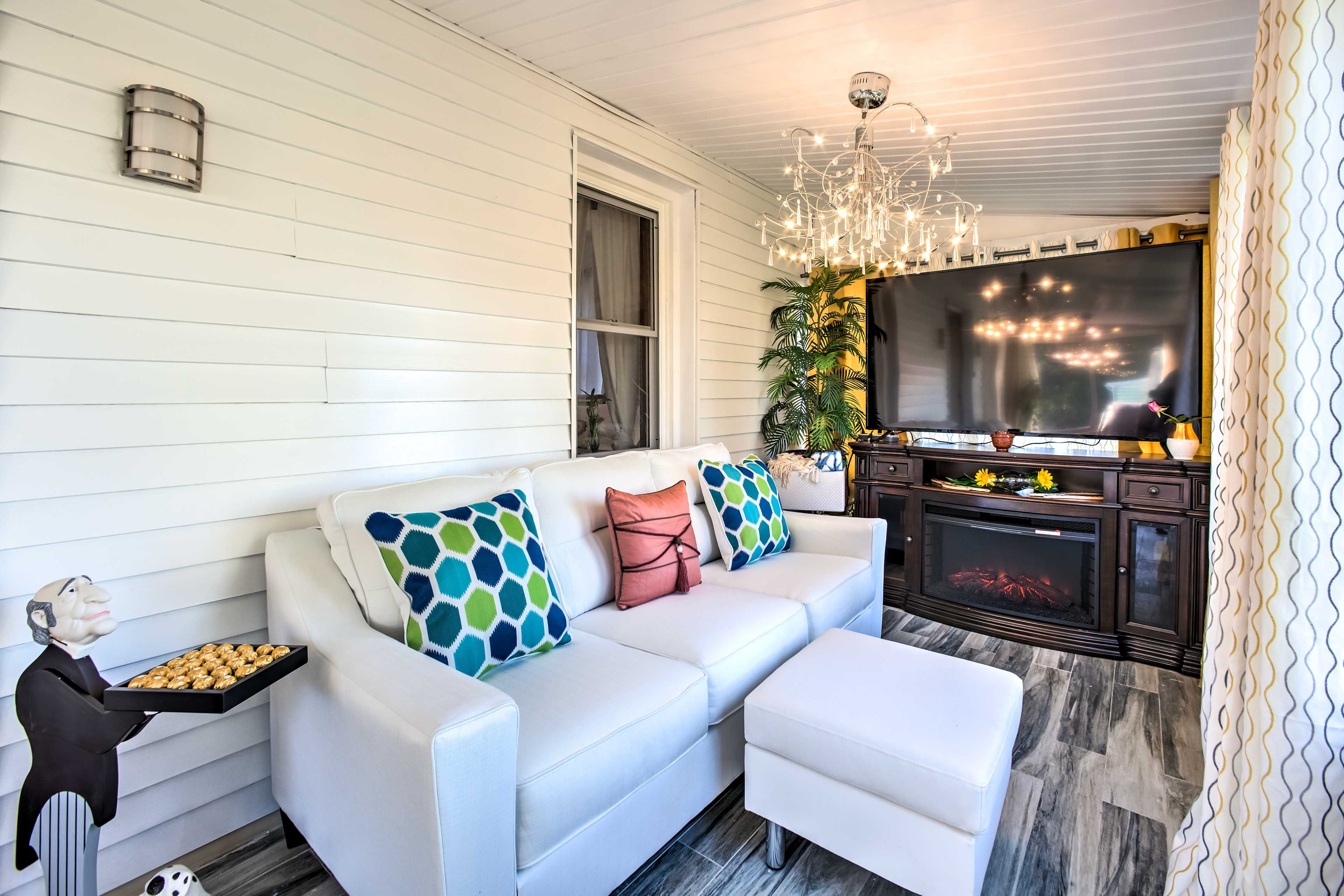 Enclosed 4-Season Porch | Electric Fireplace