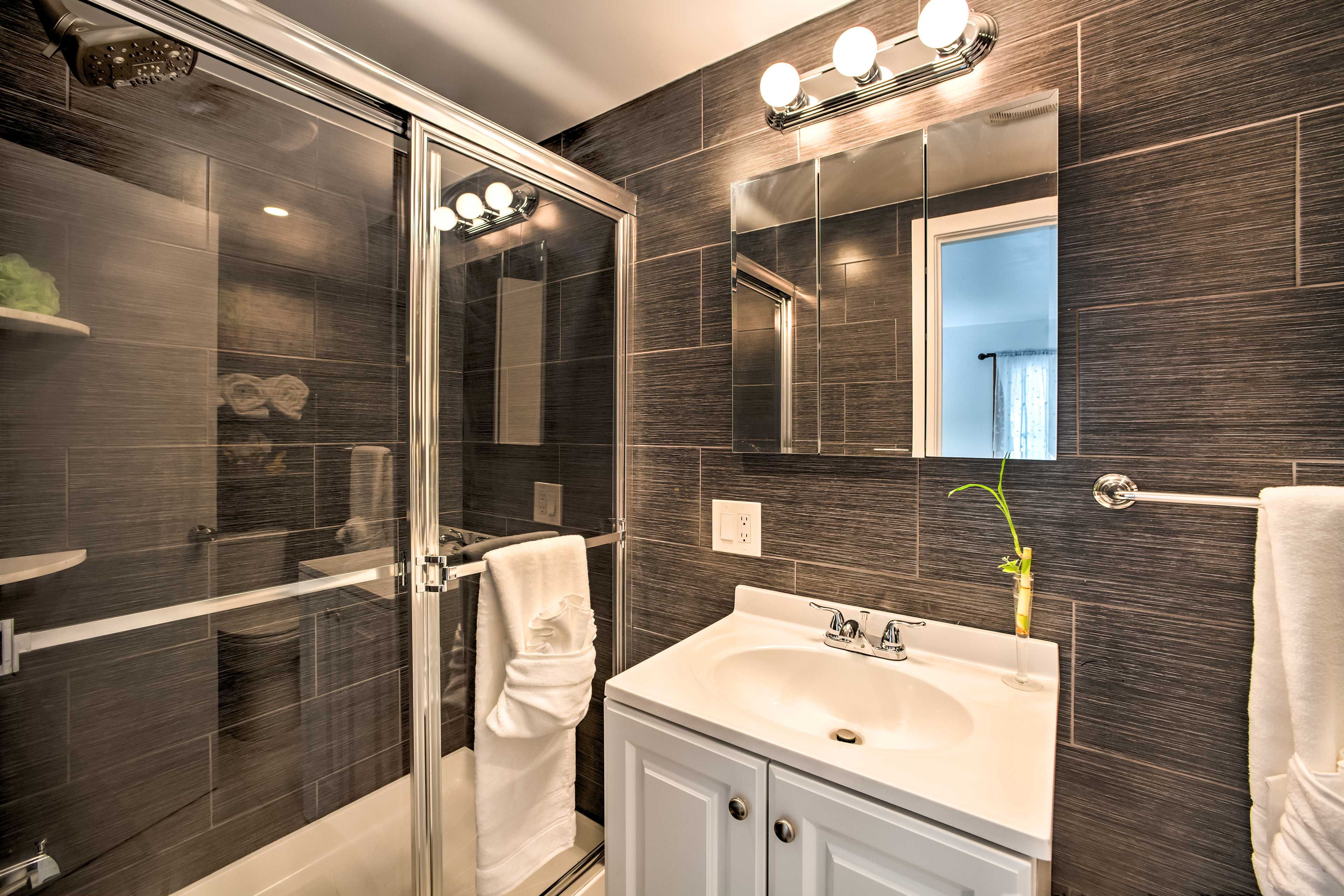Full Bathroom