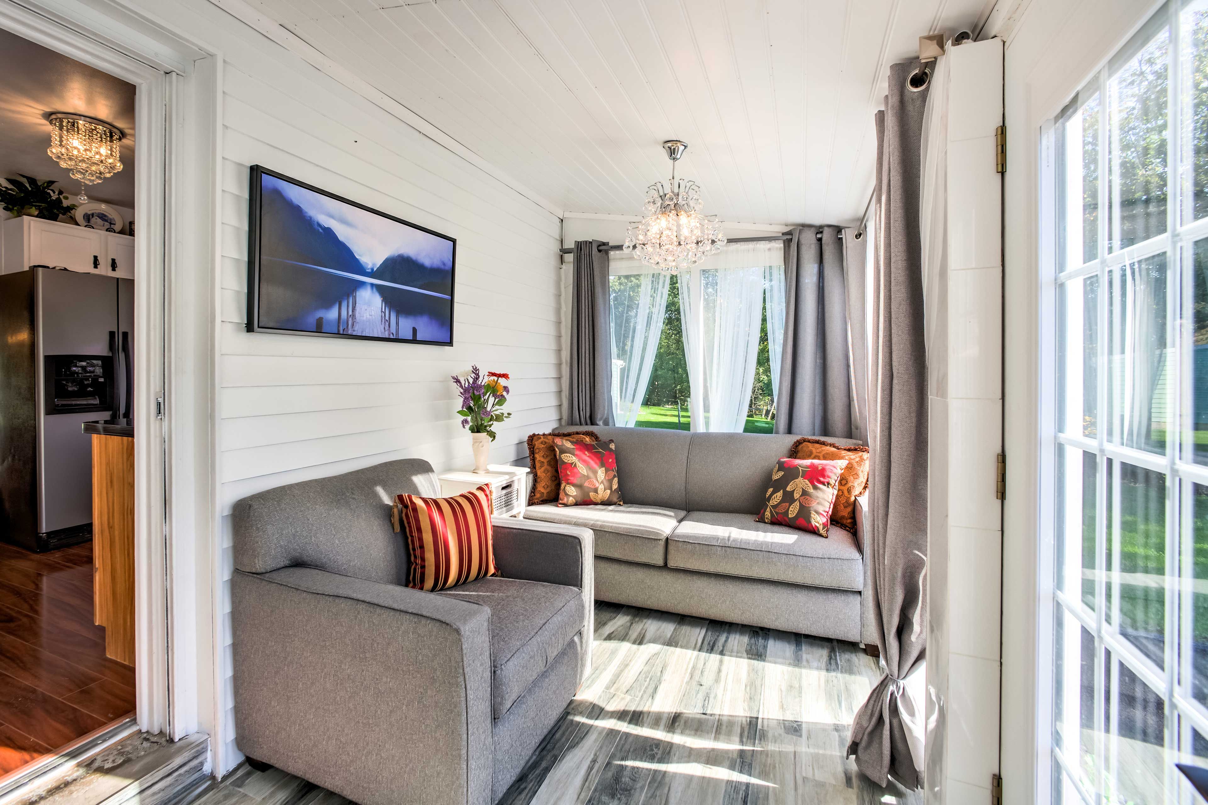 Enclosed Porch | Sitting Area