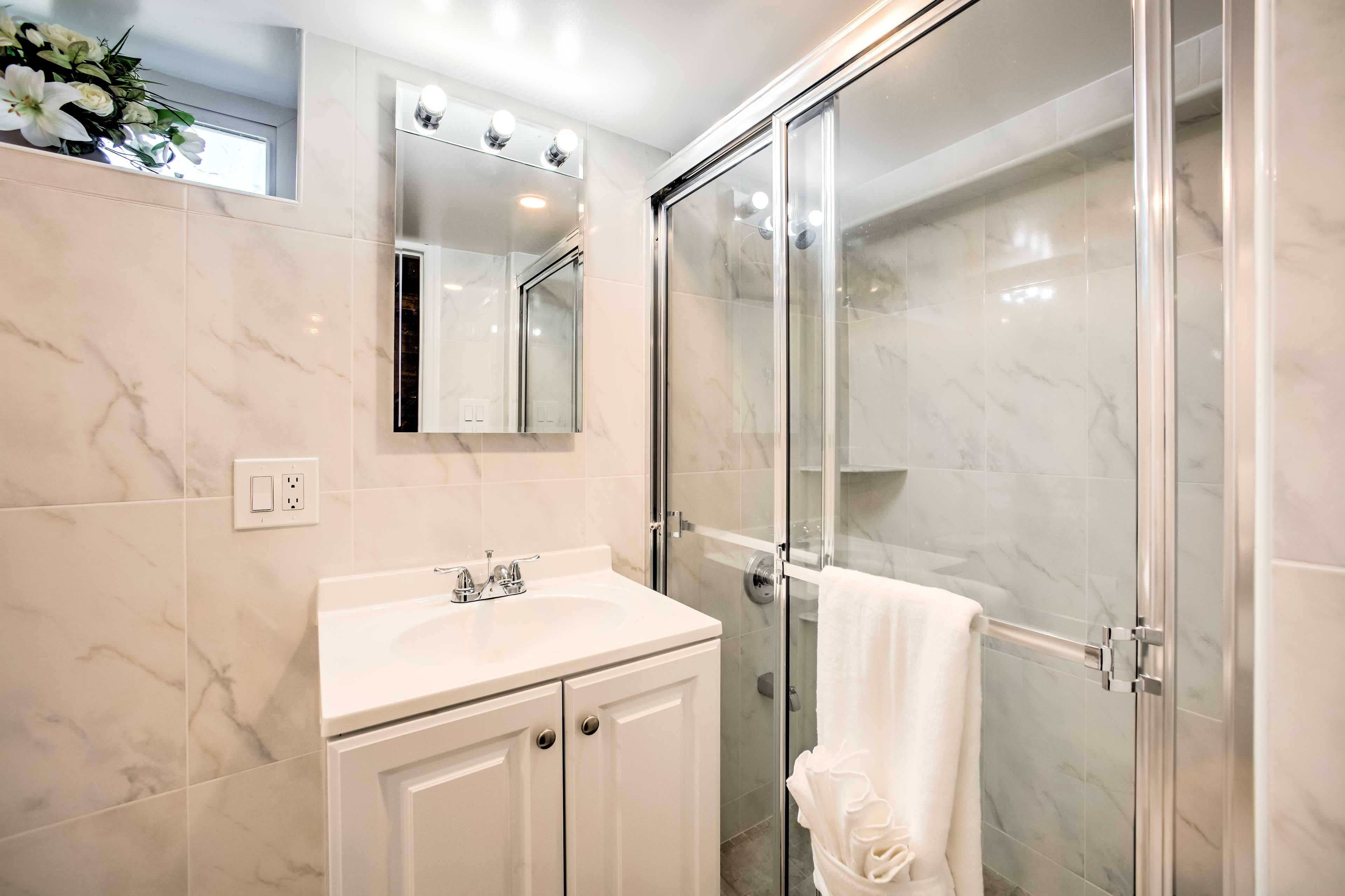 Full Bathroom
