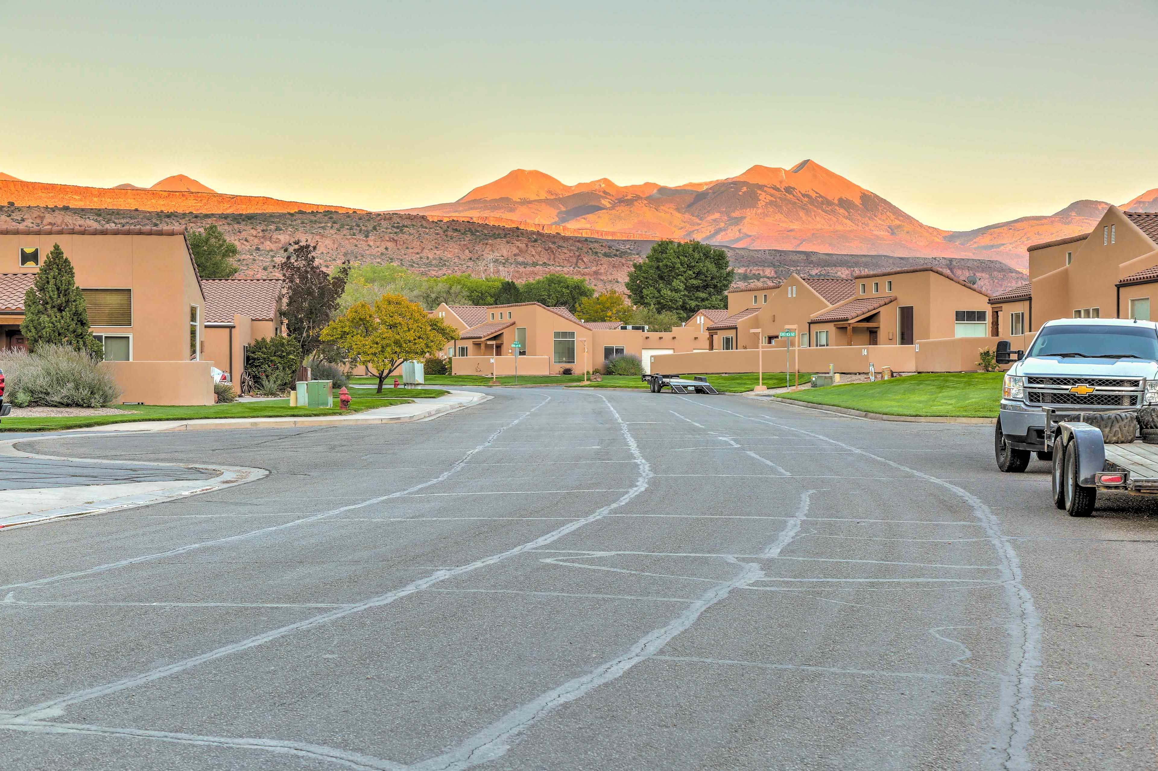 Everywhere you look, you'll have incredible views of the red mountains.