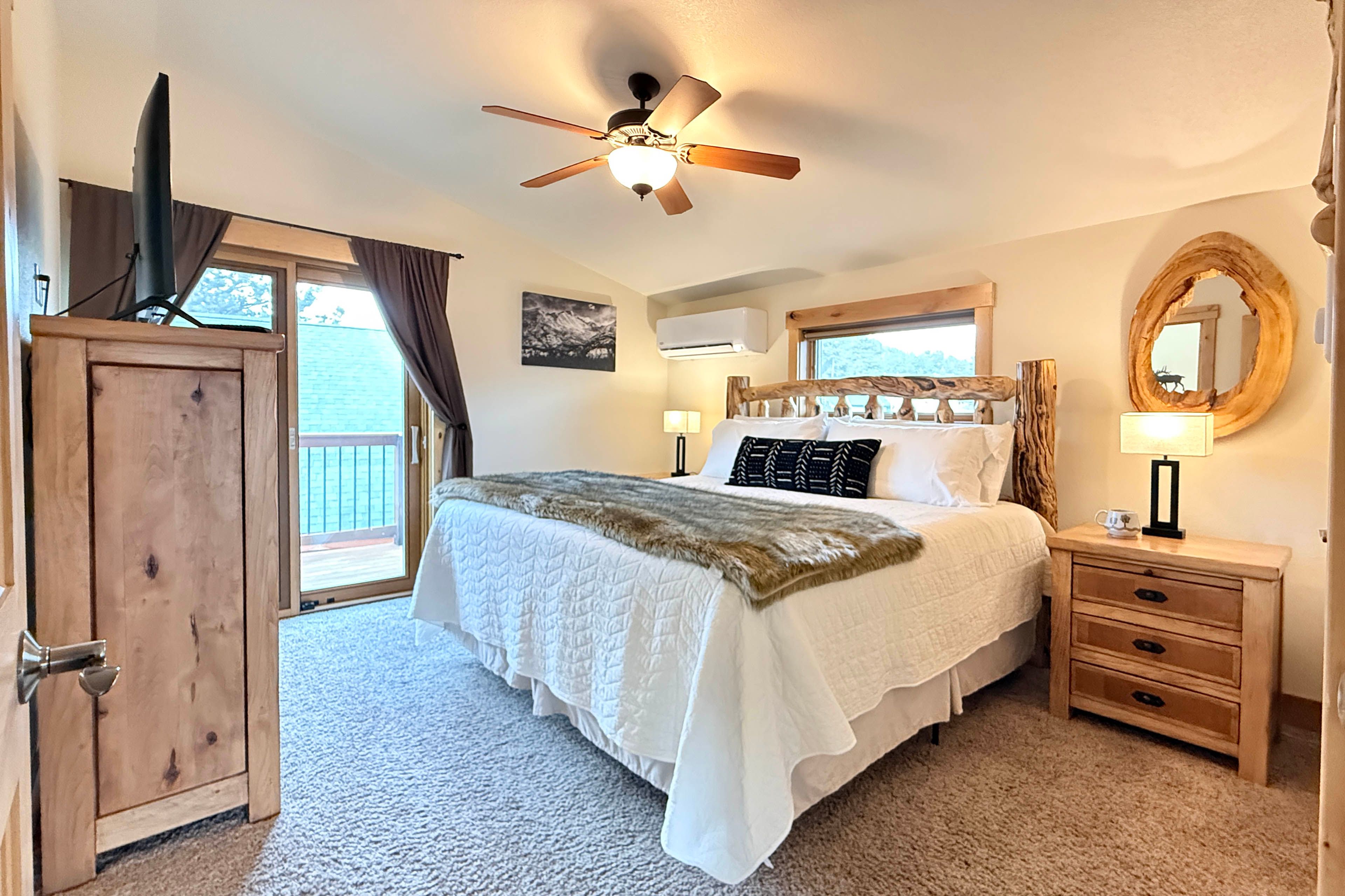 Bedroom 1 | King Bed | Balcony Access | 2nd Floor