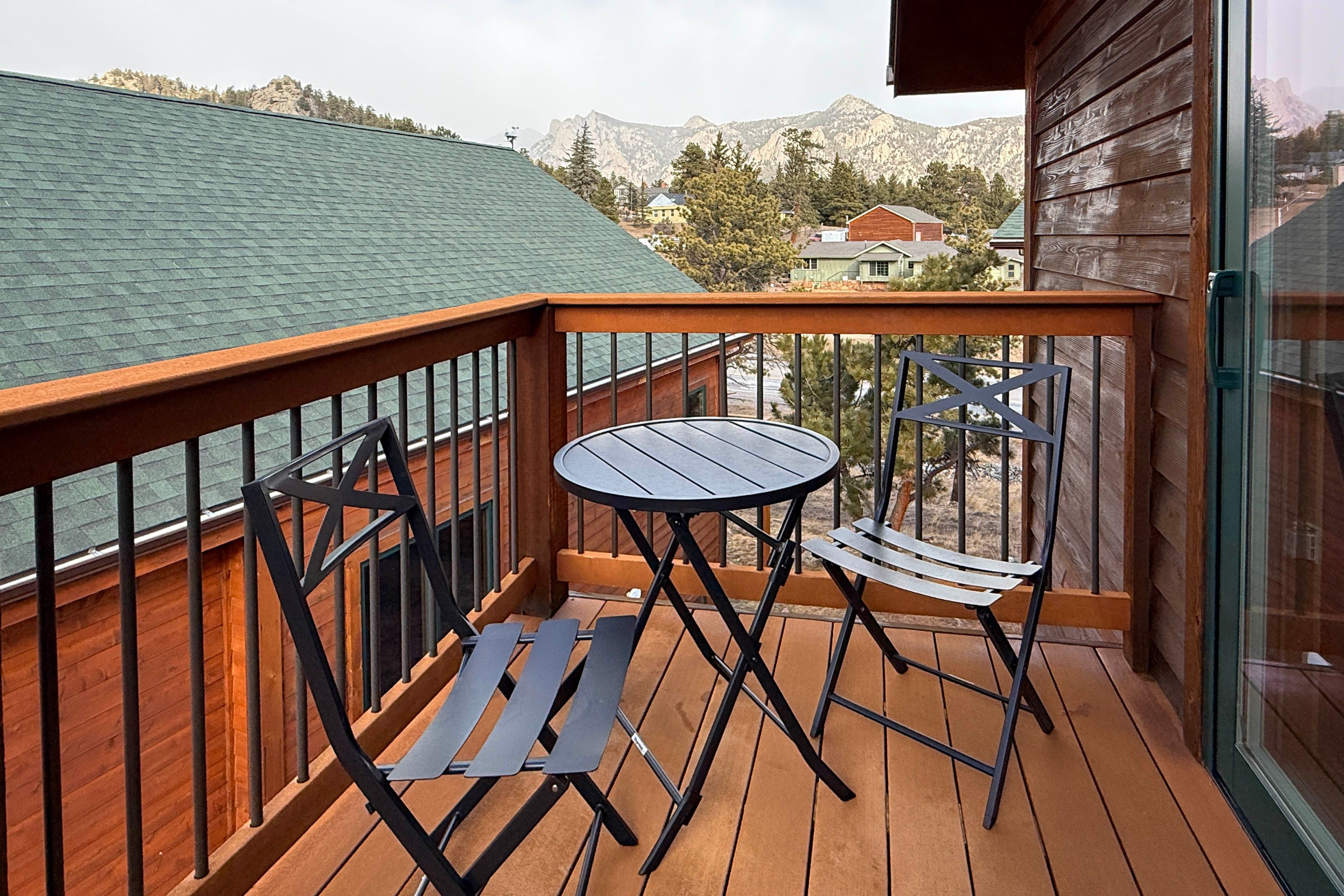 Balcony | Mountain Views