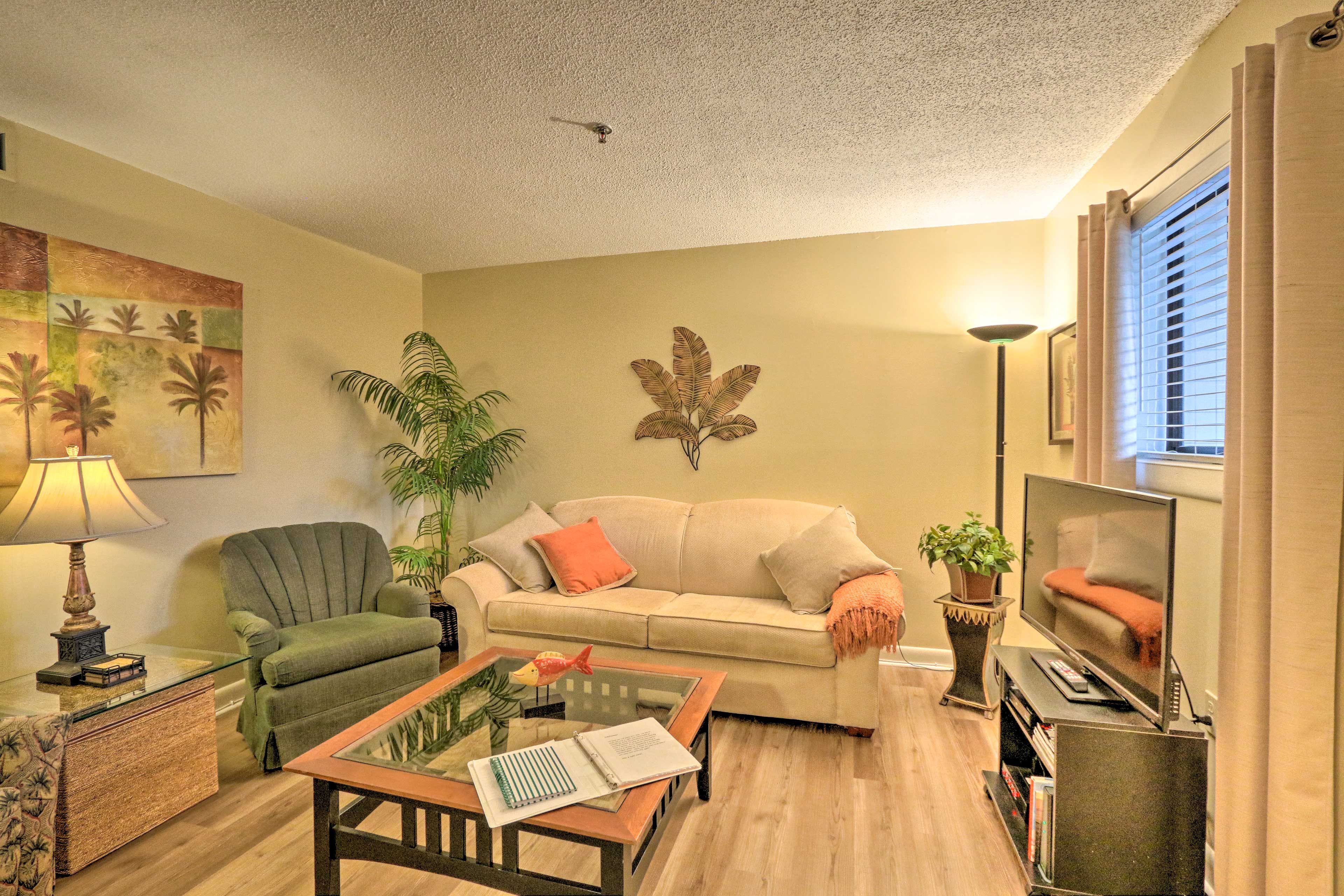 Living Room | Cable TV
