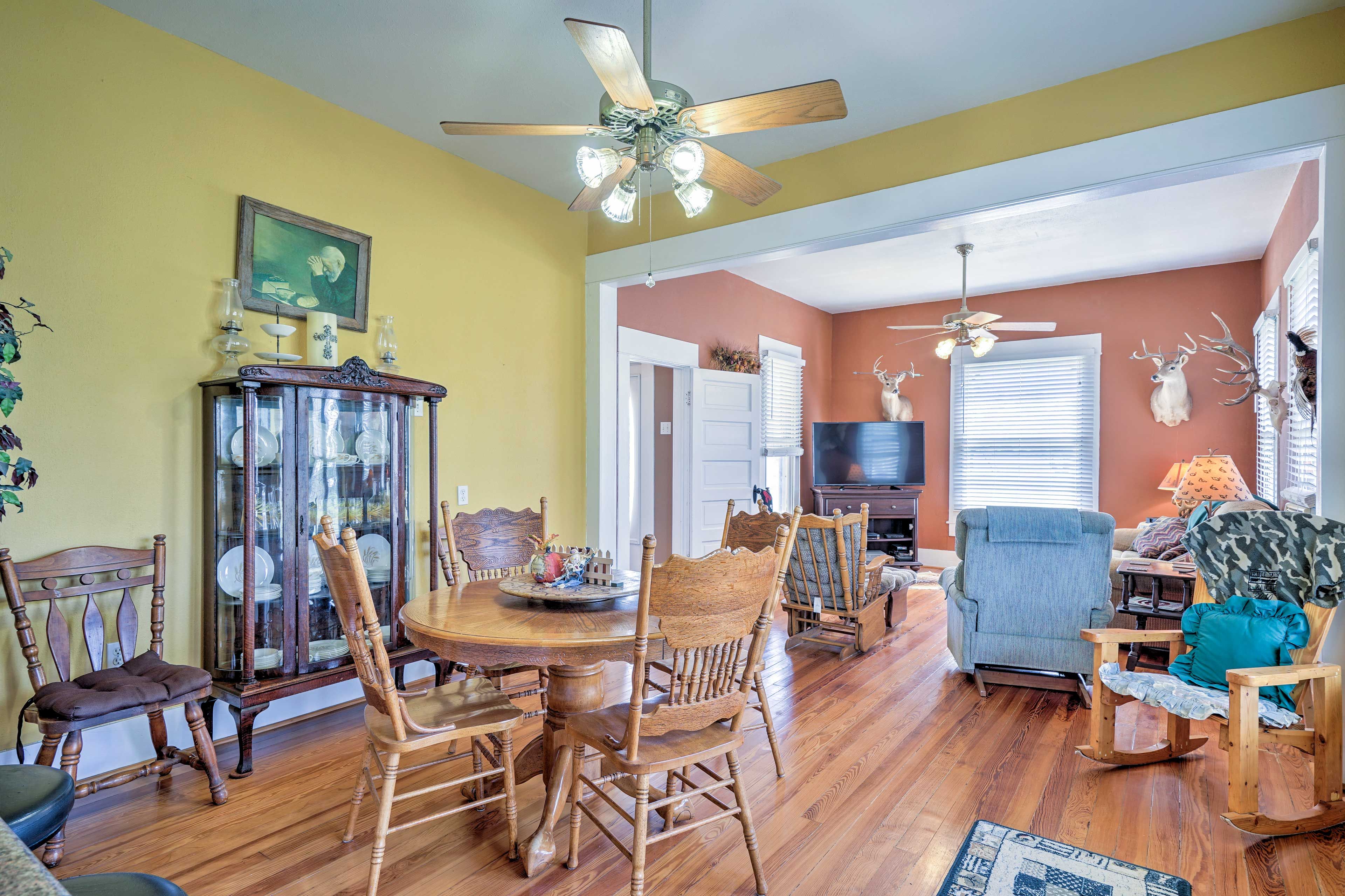 Period antiques are scattered through this old-fashioned home.