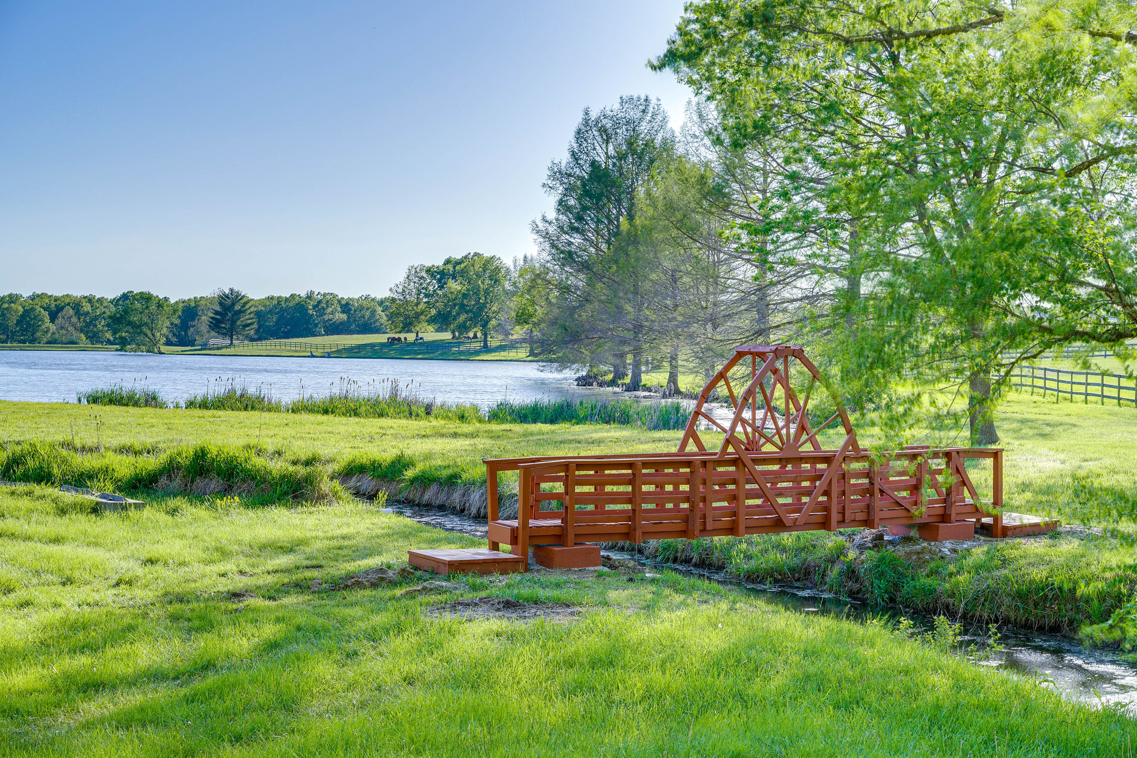 Cedar Creek Resort Grounds & Amenities