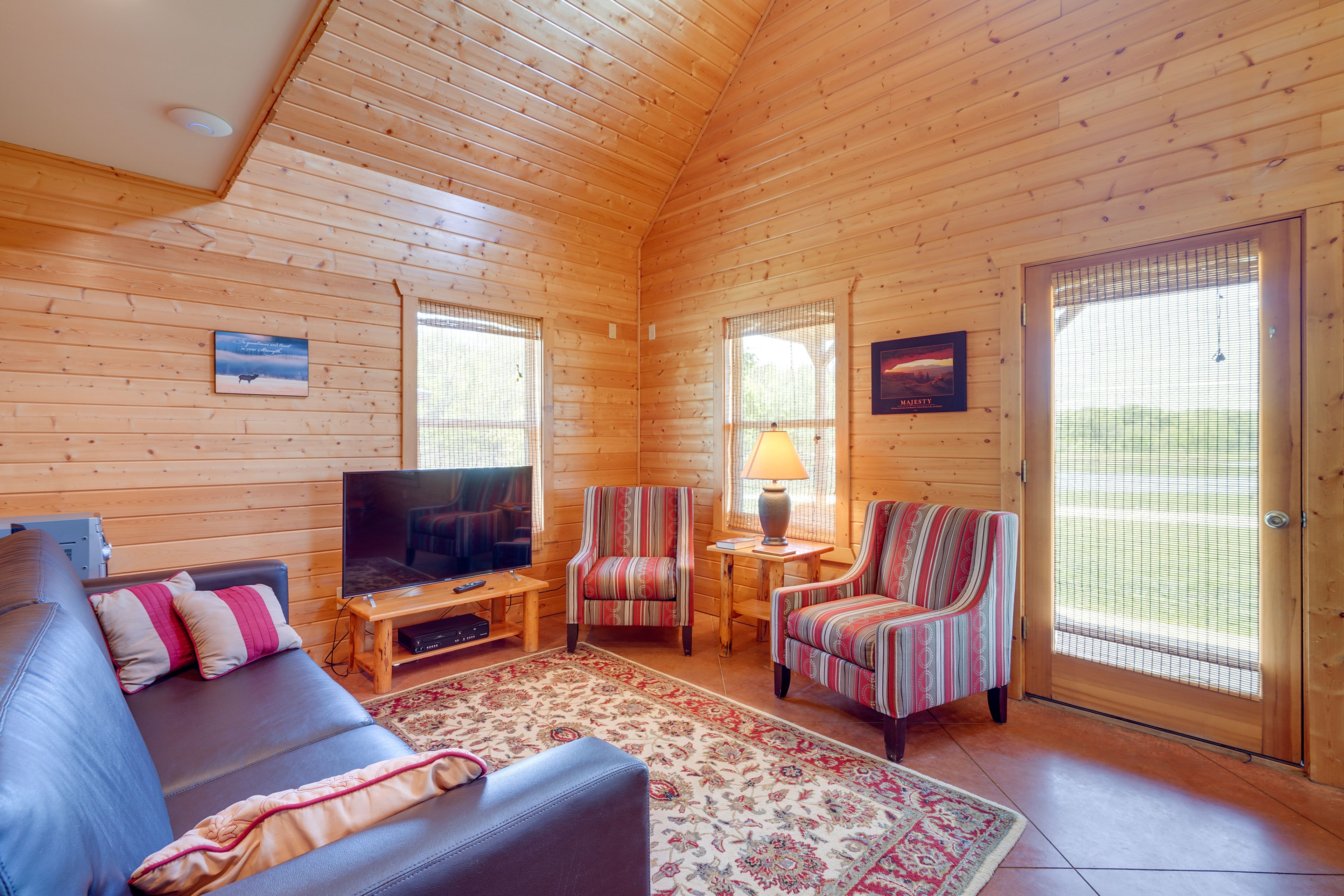 Living Area | Queen Sleeper Sofa | DVD Player | Free WiFi | Central A/C & Heat