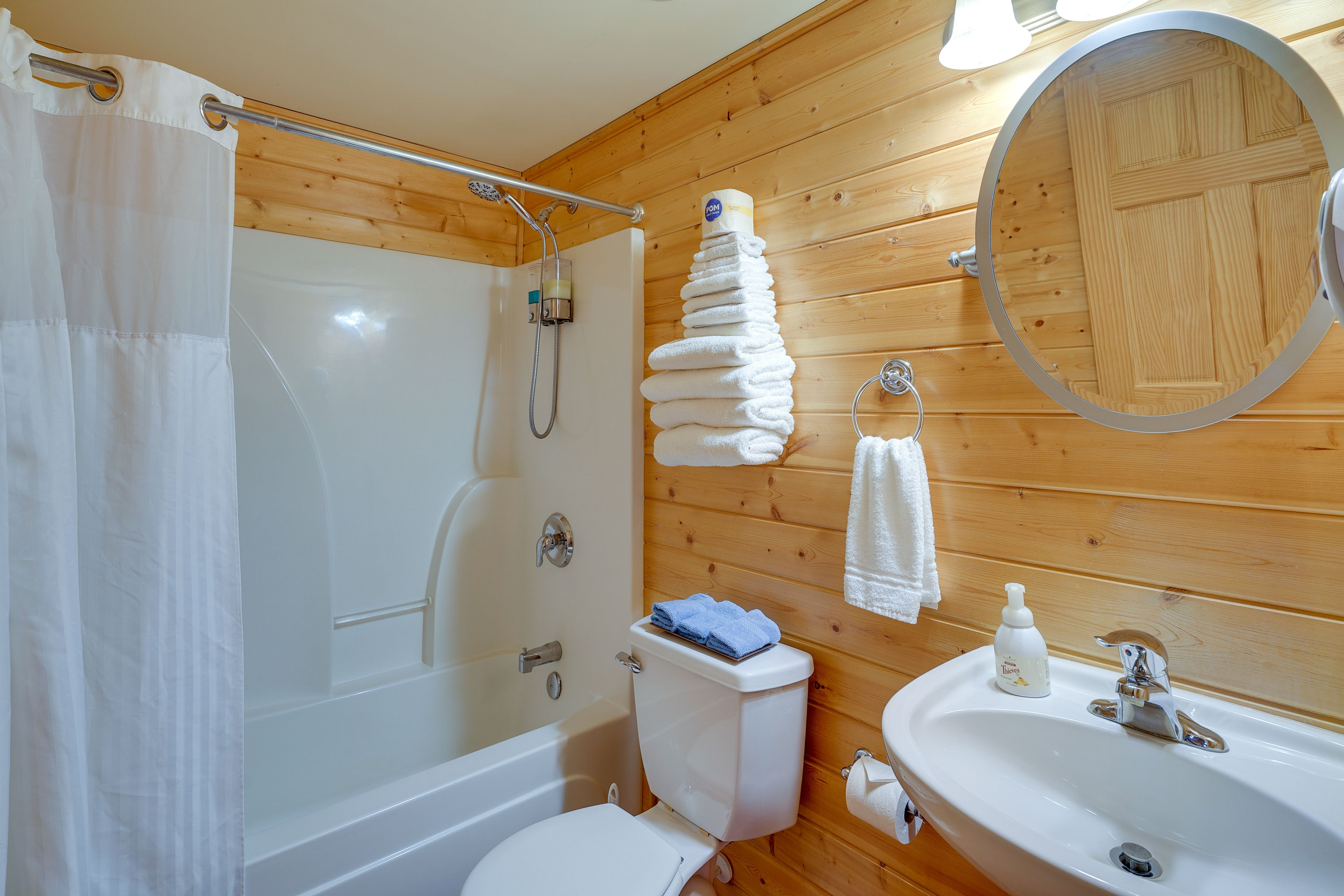 En-Suite Bathroom | Towels Provided