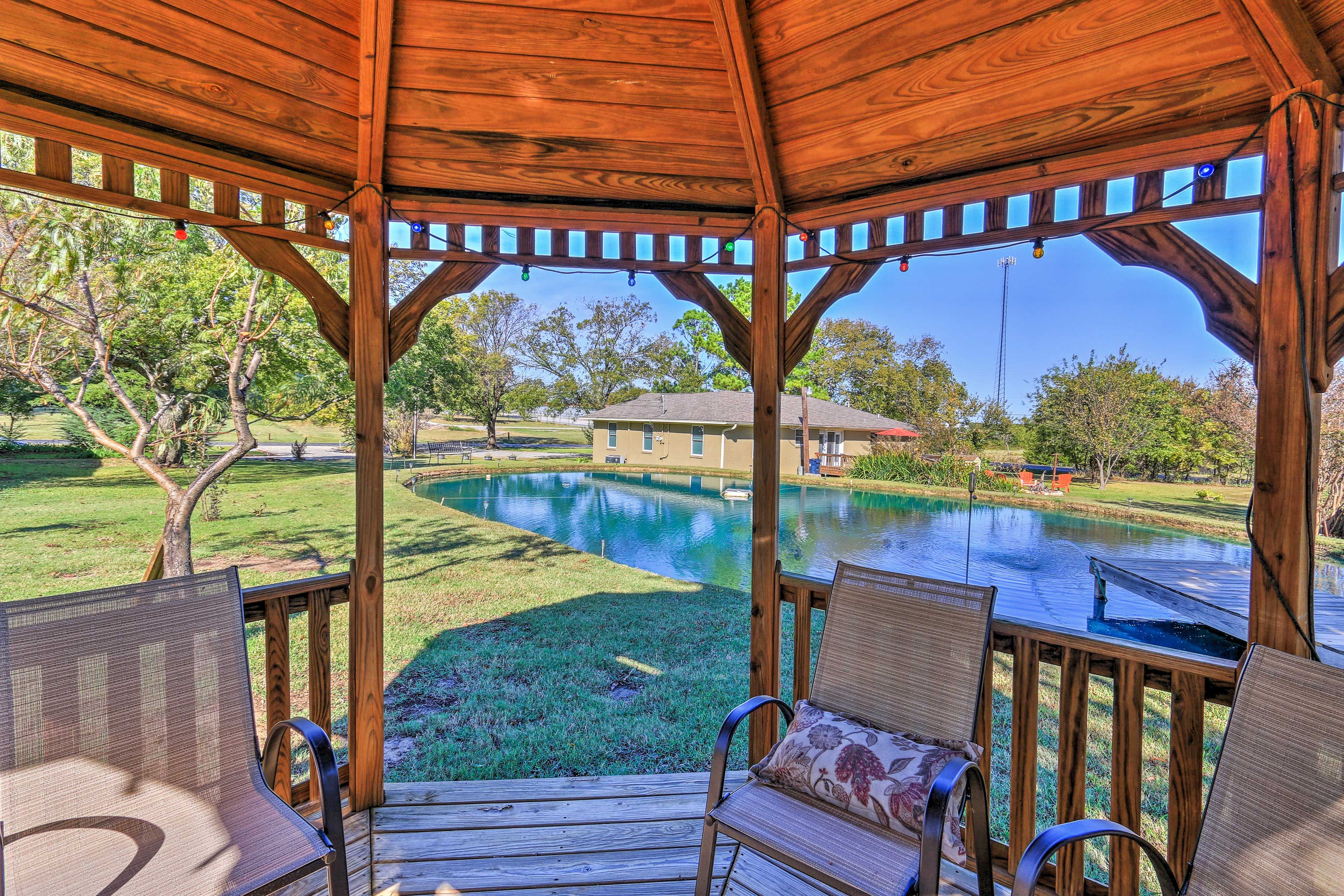 Gazebo | On-Site Pond