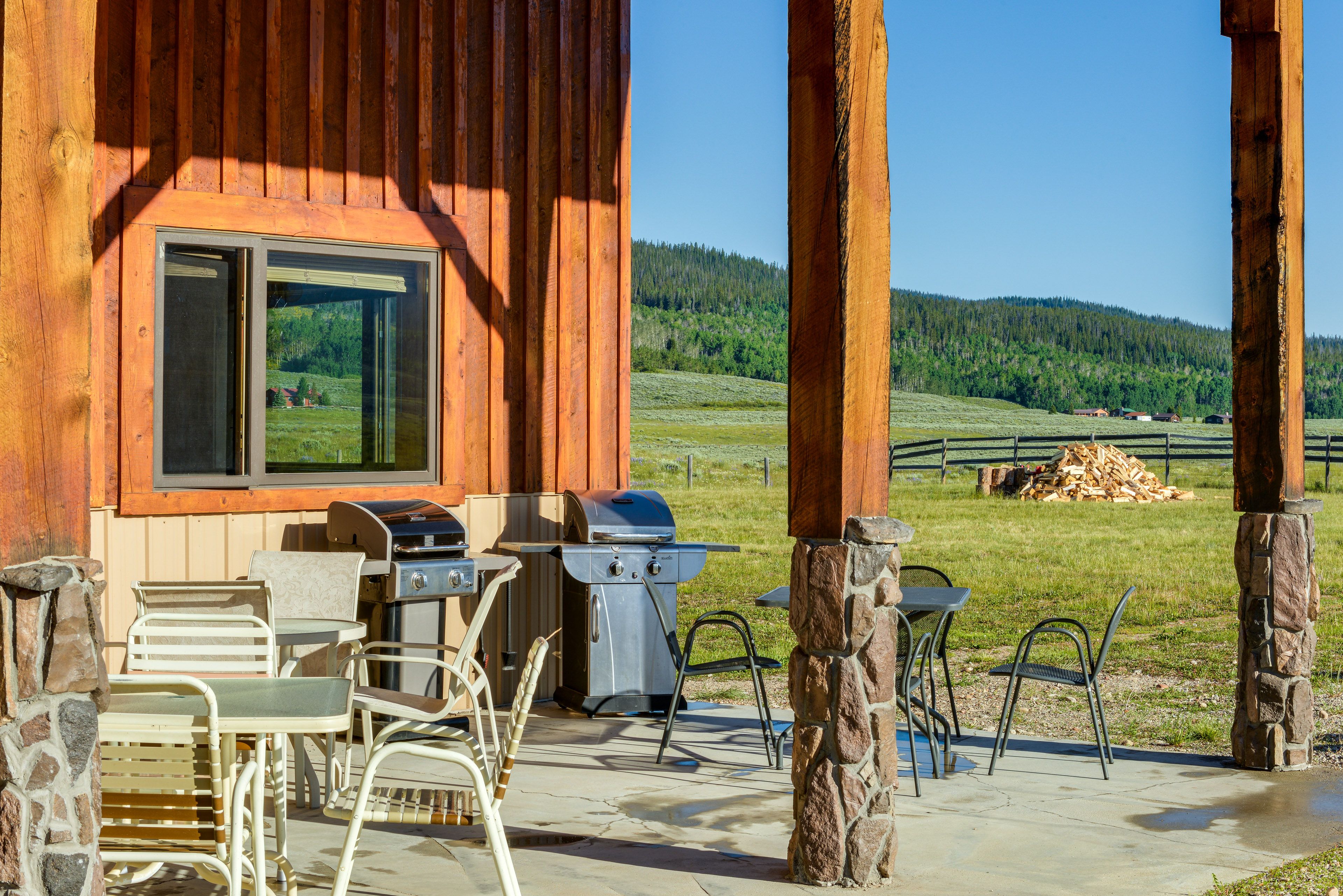 Patio | Gas Grill | Outdoor Seating