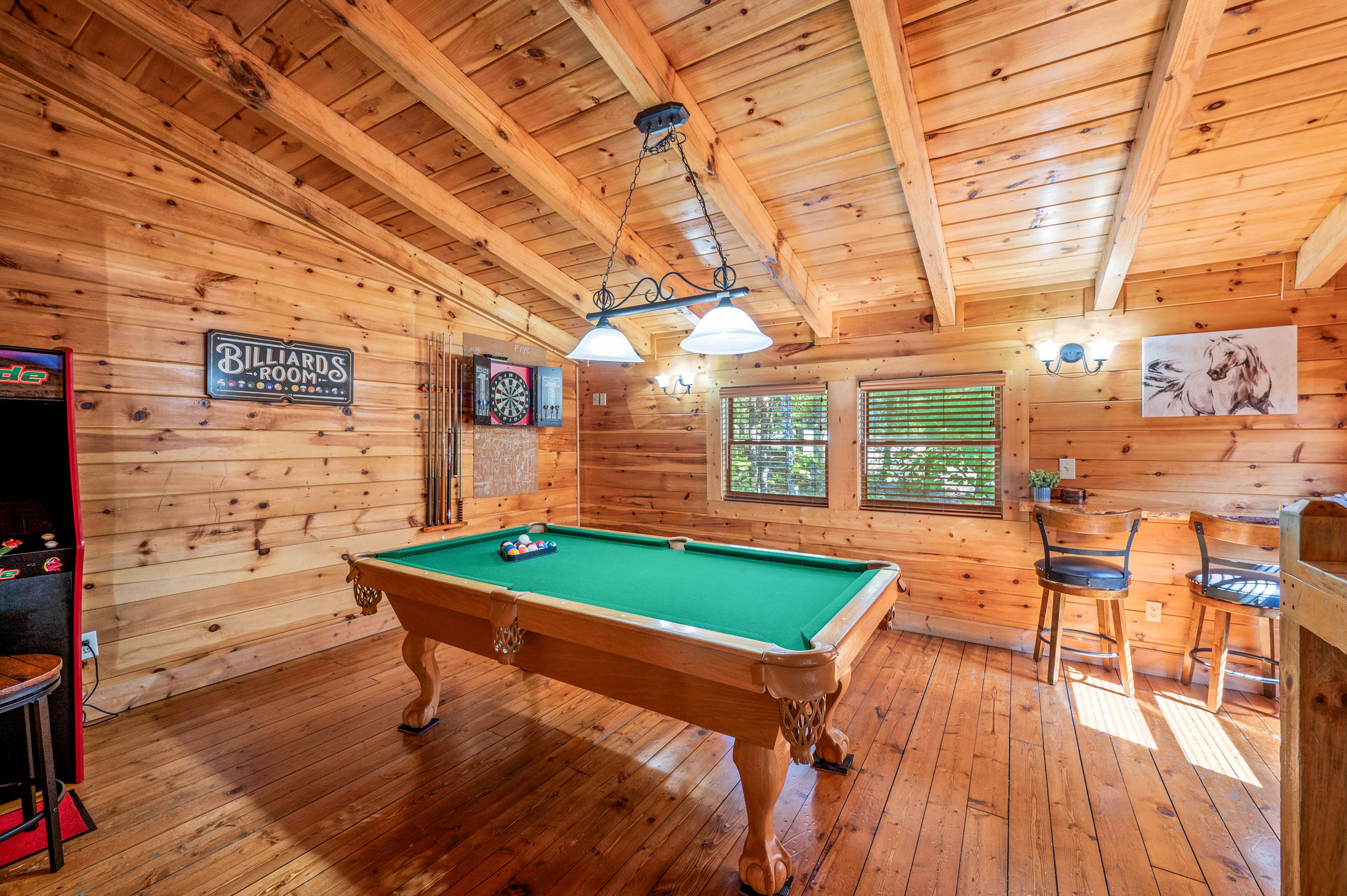 Game Room | Pool Table | Dartboard | Arcade Console