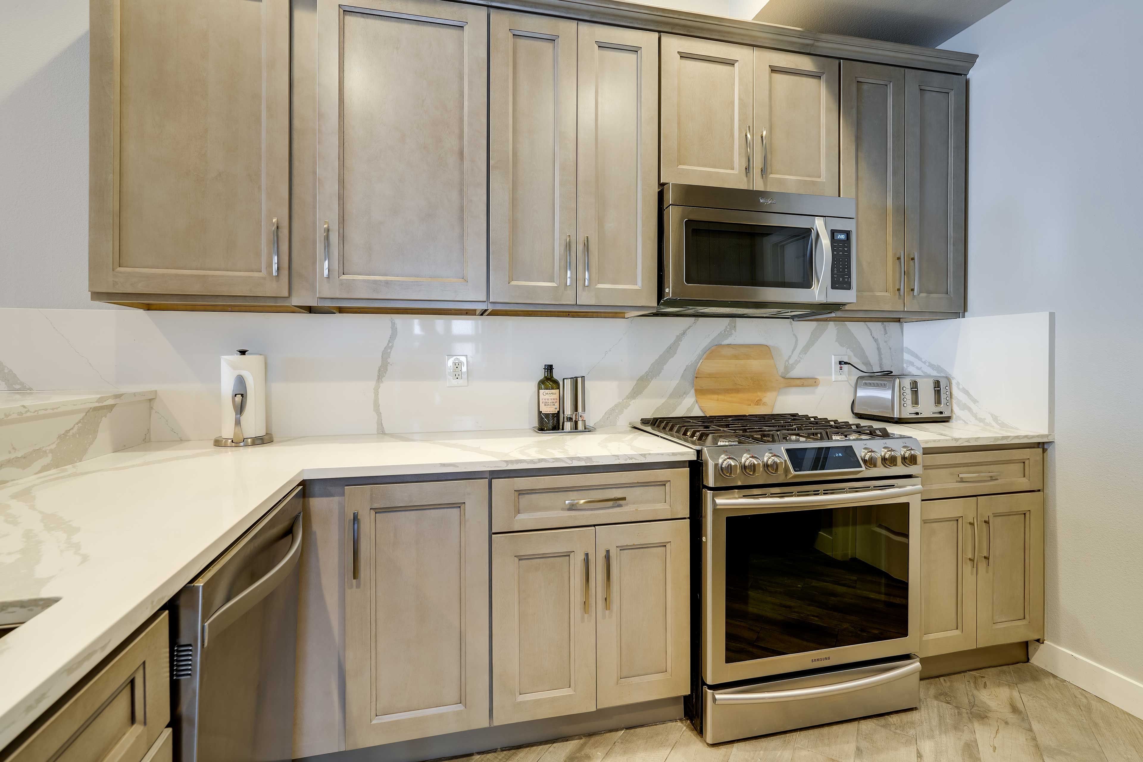 Kitchen | Fully Equipped w/ Cooking Basics | Stainless Steel Appliances