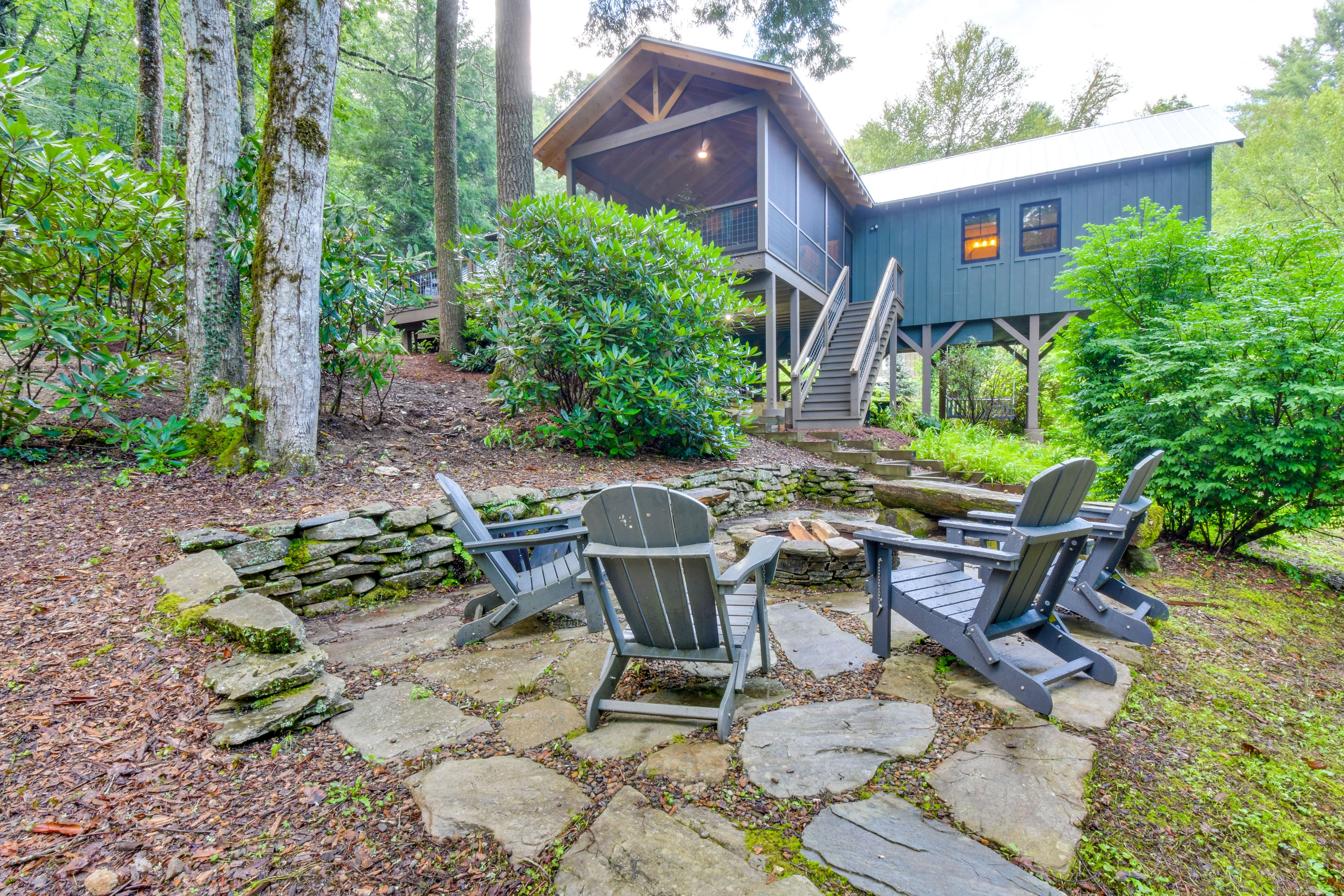 Exterior | Wood-Burning Fire Pit