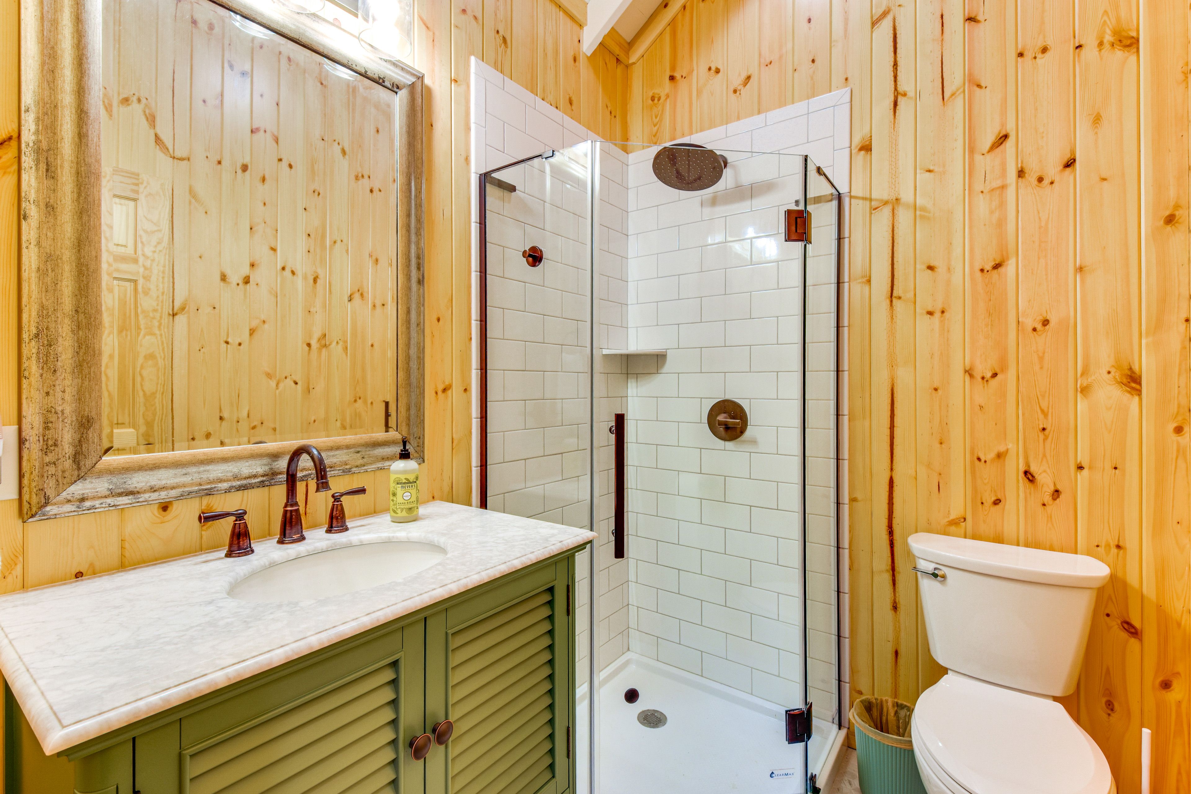 En-Suite Bathroom