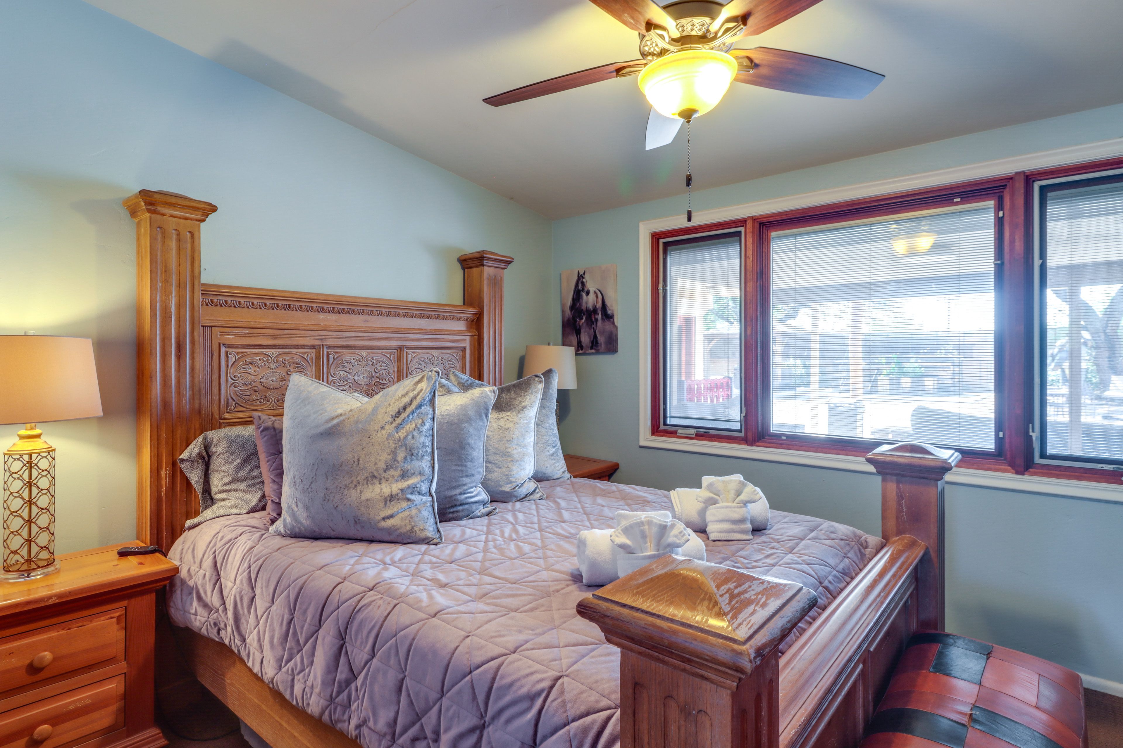 Bedroom 3 | Queen Bed