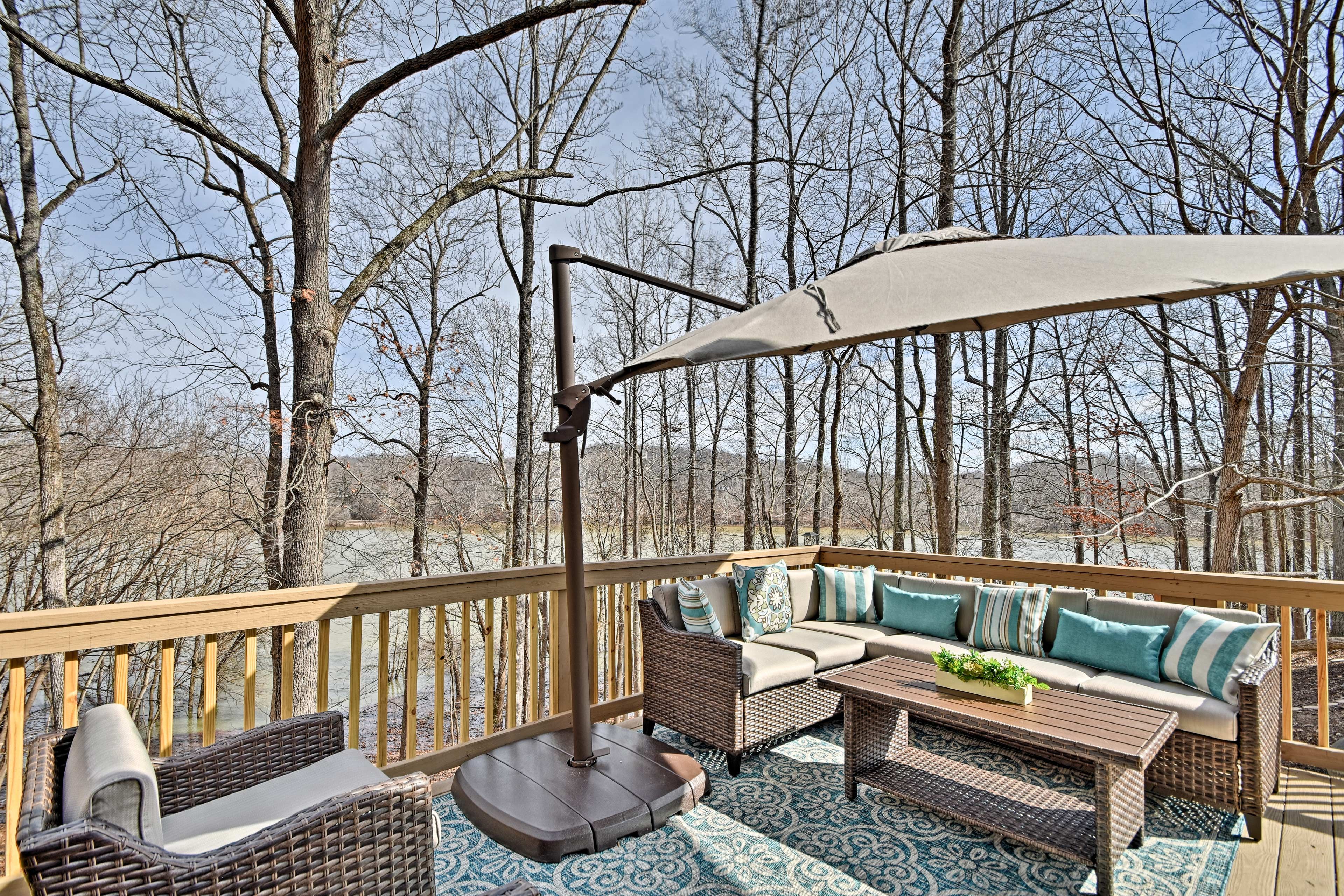 Furnished Patio