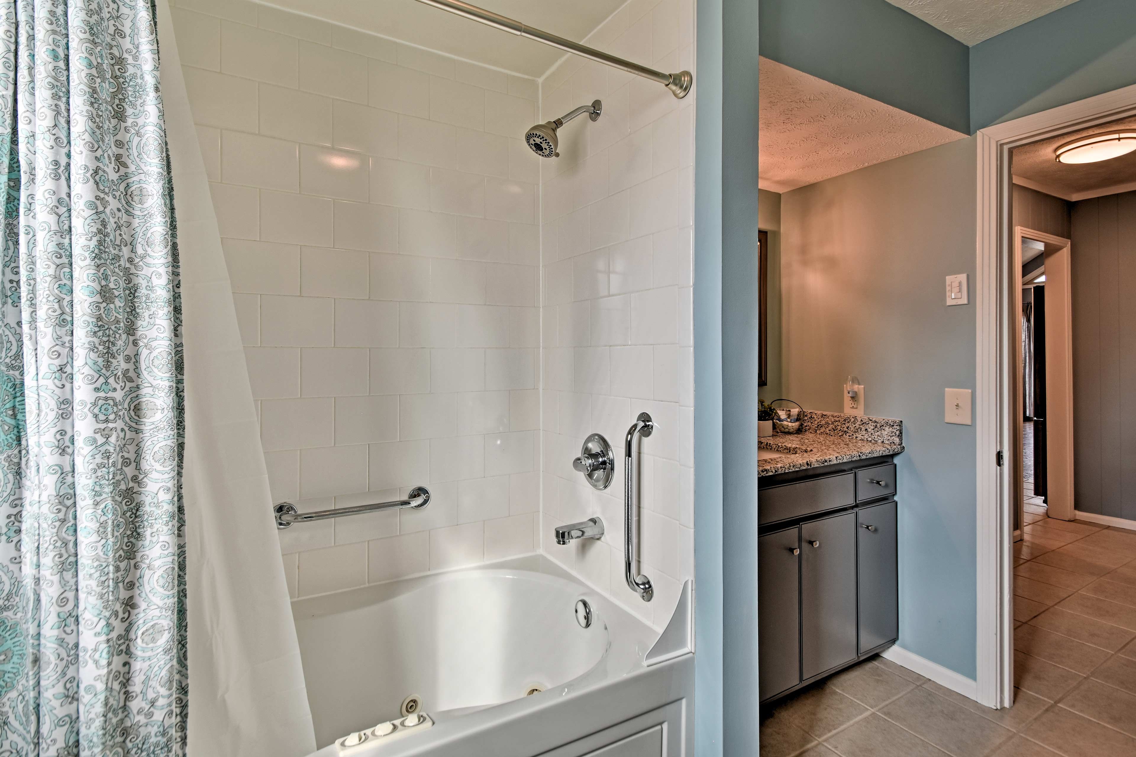 Full Bathroom