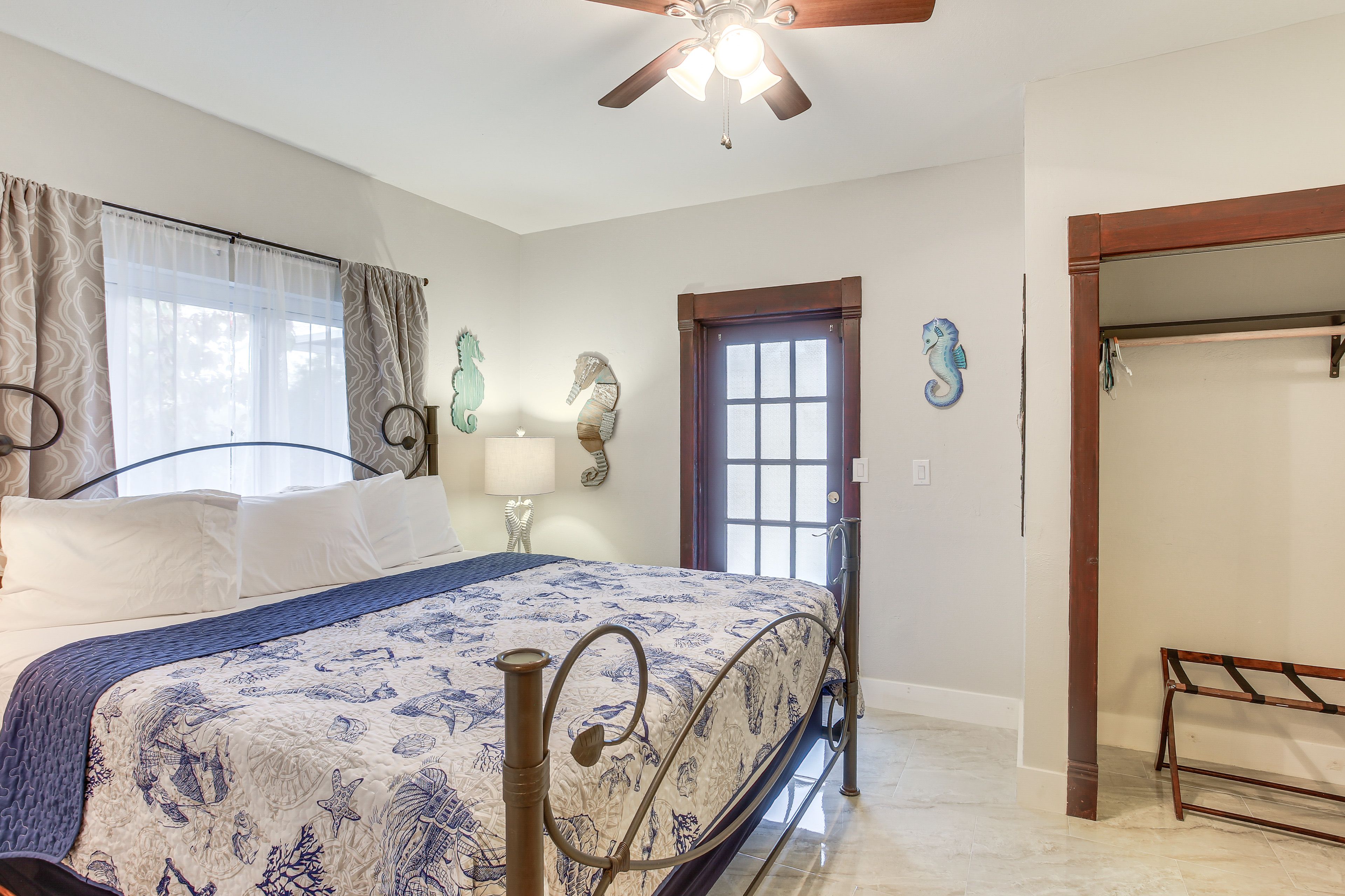 Bedroom 3 | King Bed