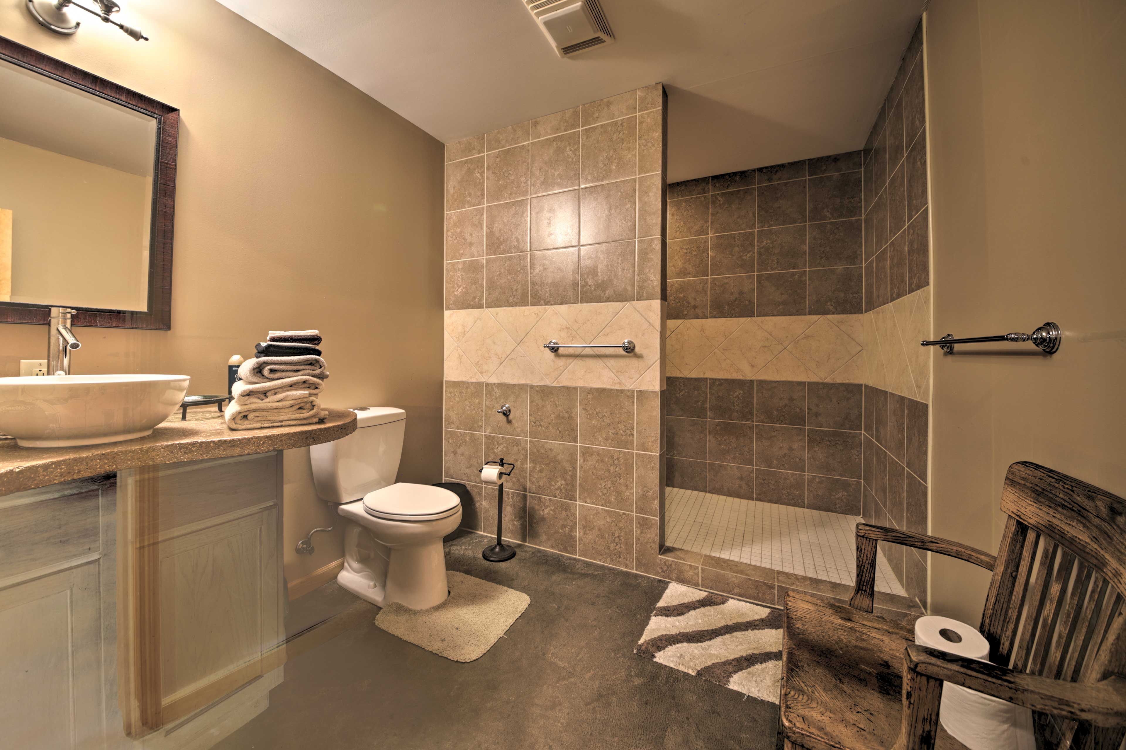 Full Bathroom | Lower Level
