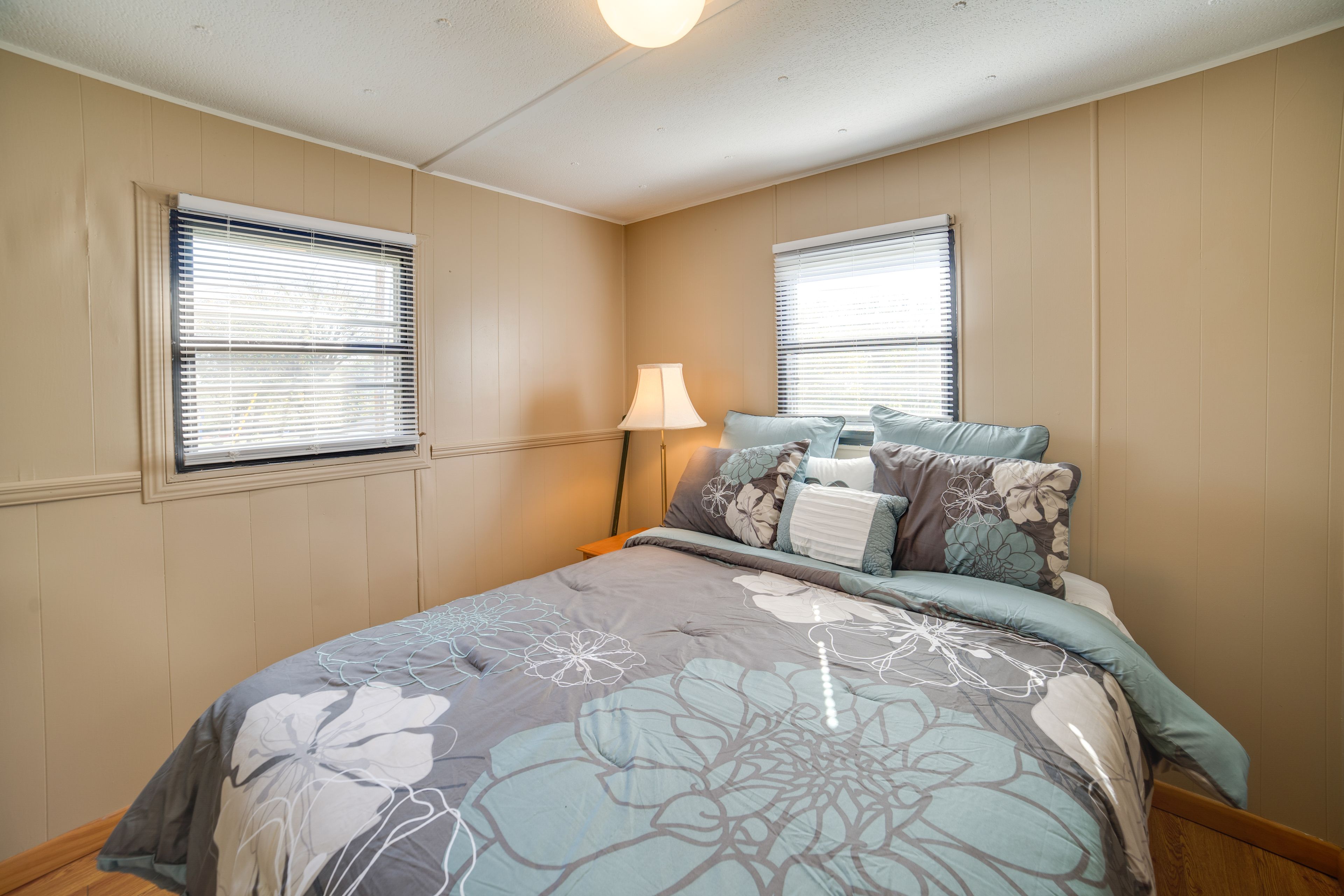 Bedroom 1 | Full Bed