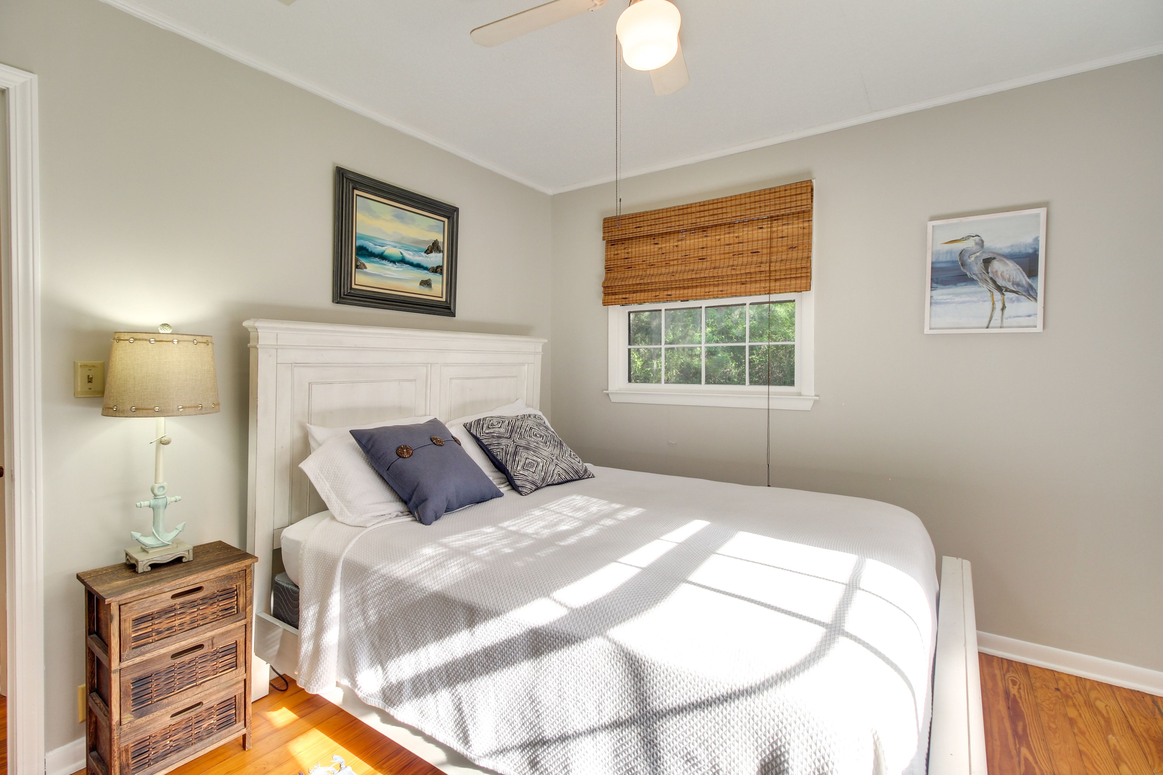 Bedroom 3 | Queen Bed
