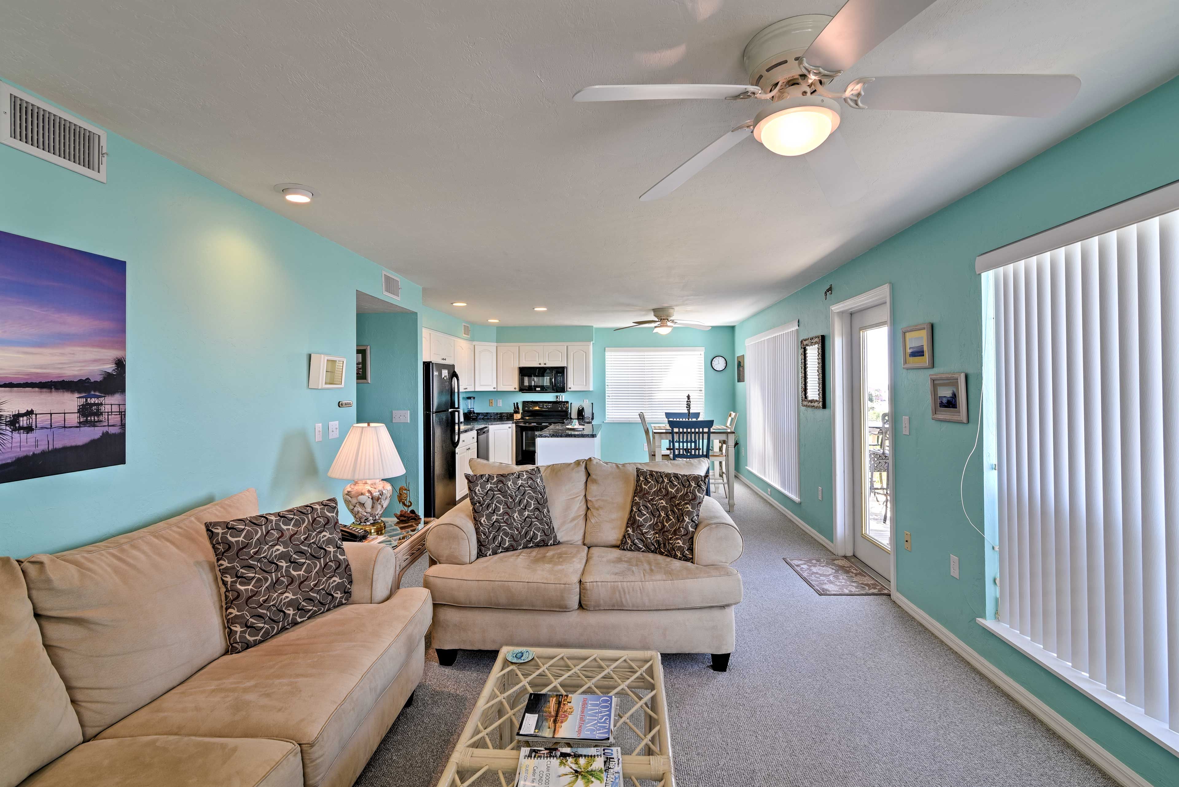 Living Room | Free WiFi | Central A/C