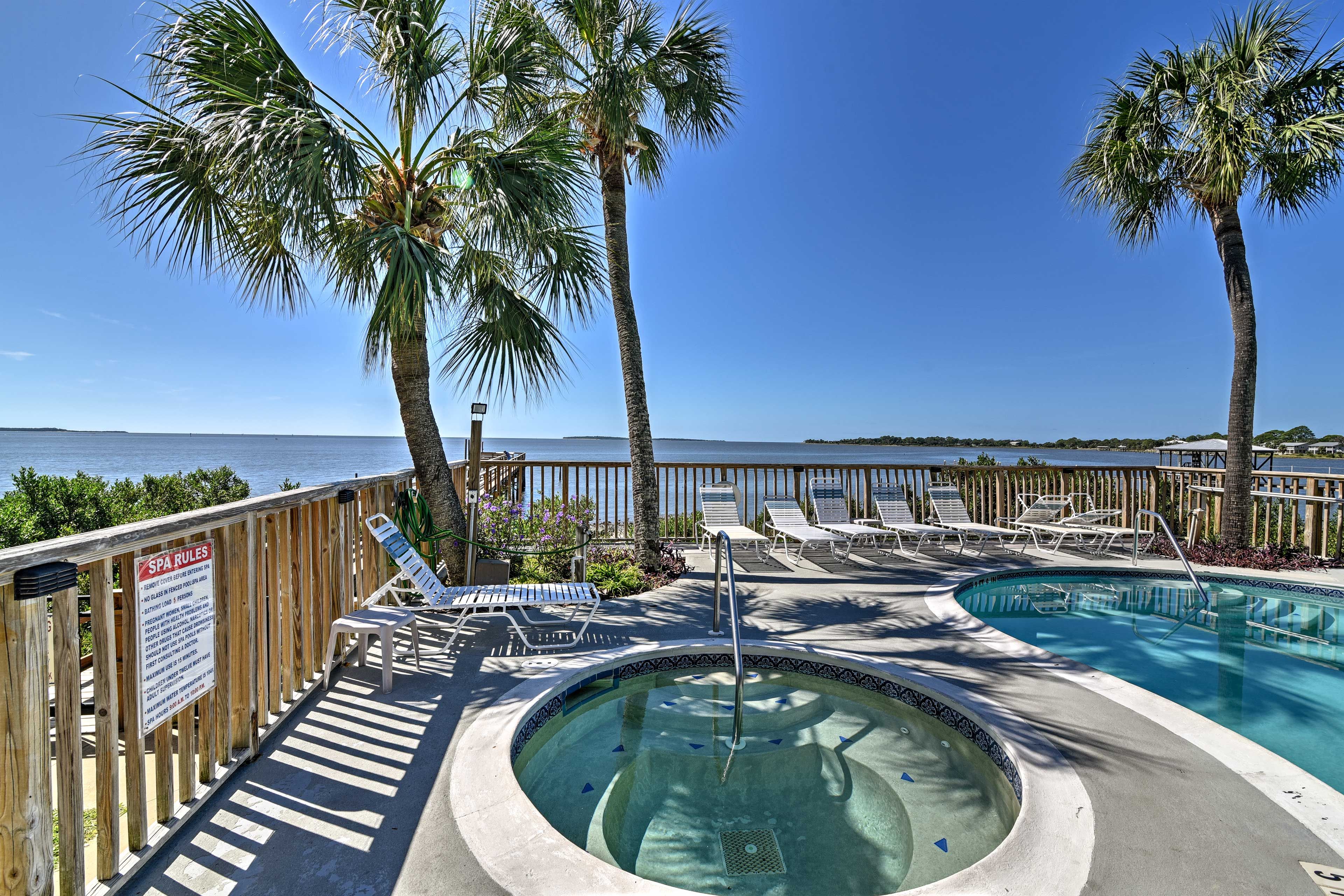 Pool & Hot Tub