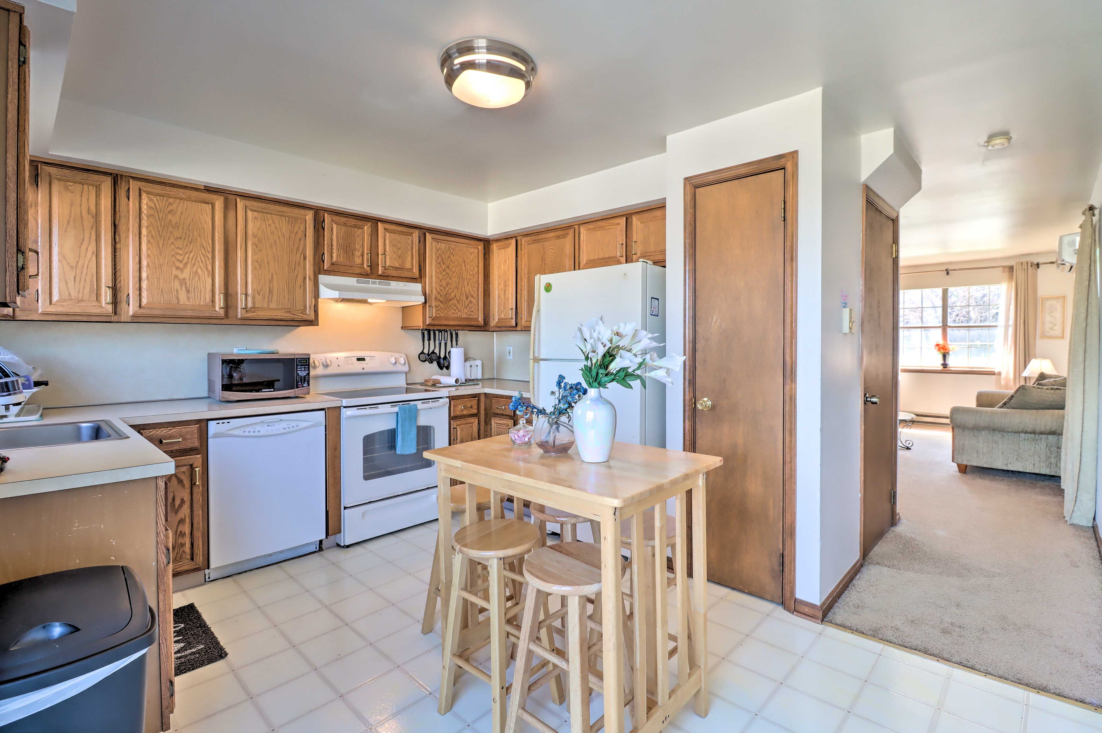 Kitchen | Fully Equipped