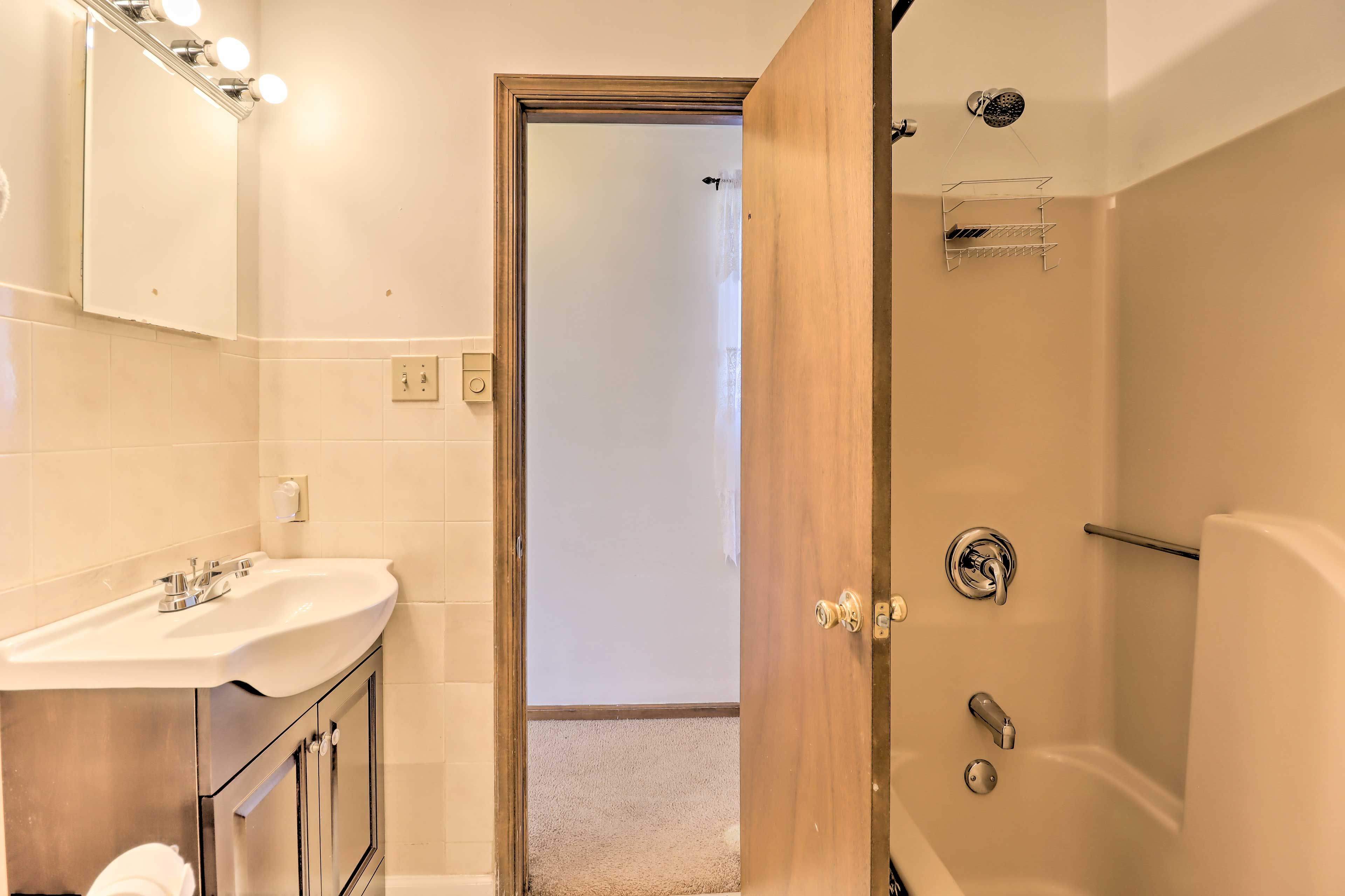 Bathroom | Towels Provided