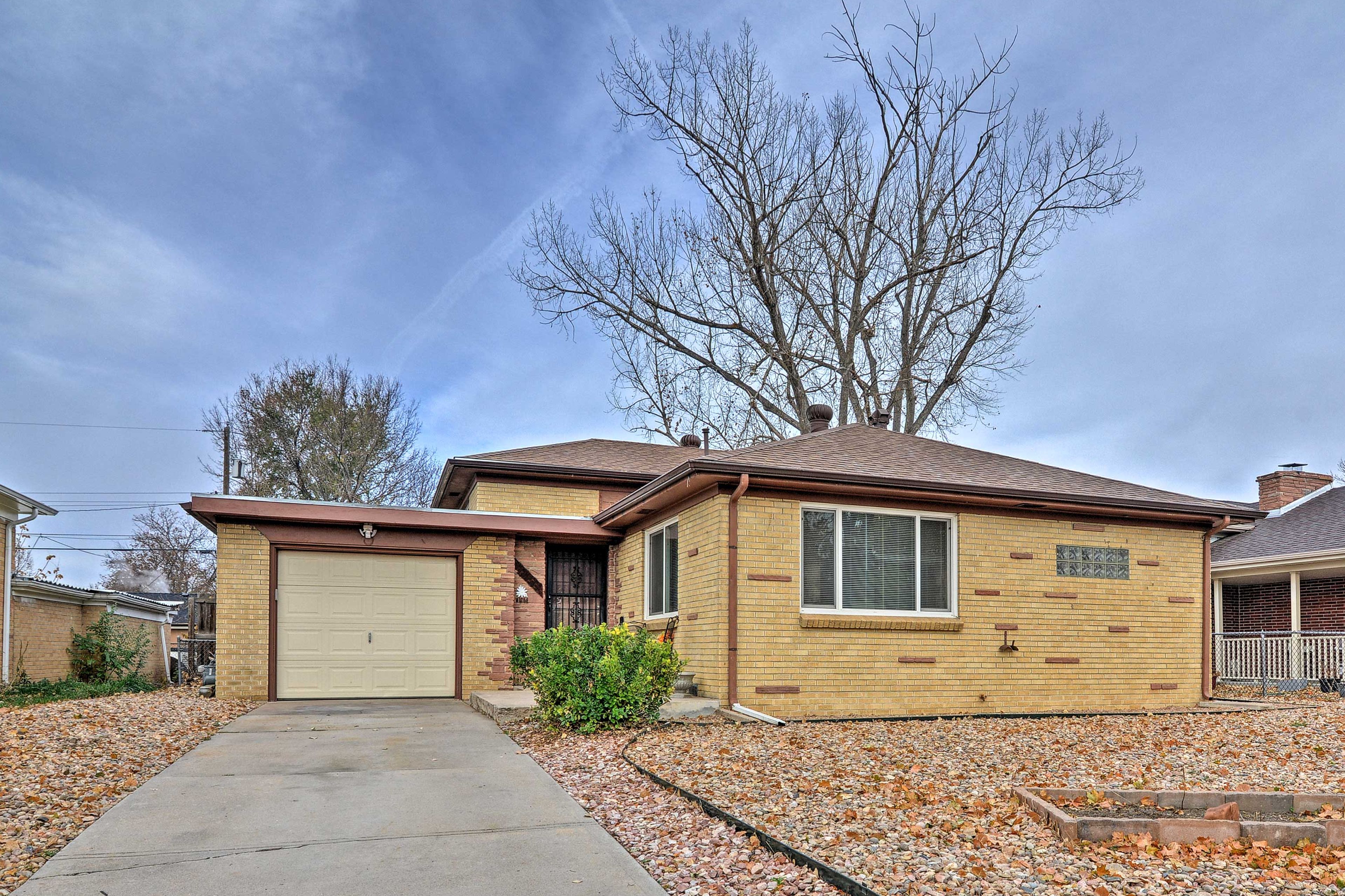 'The Getaway House' is located just 3 blocks from UC Health Center!