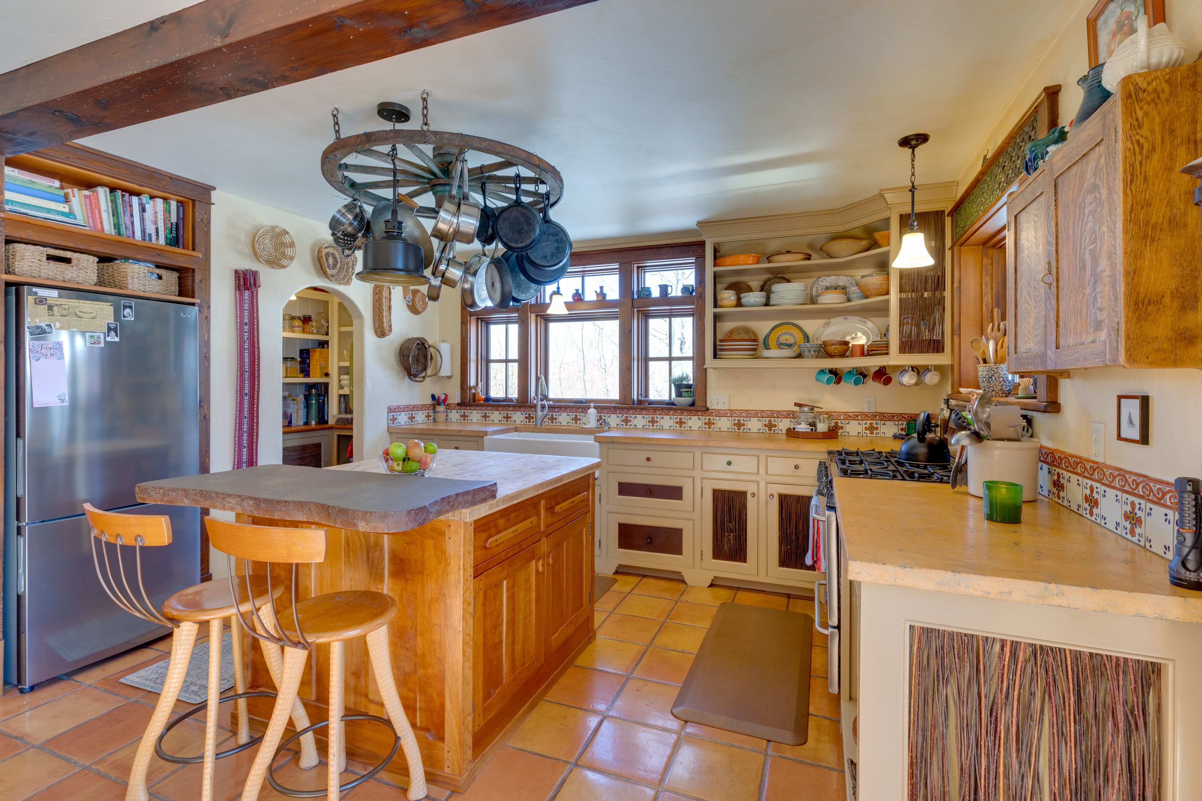 Kitchen | French Press | Toaster | Spices | 1st Floor