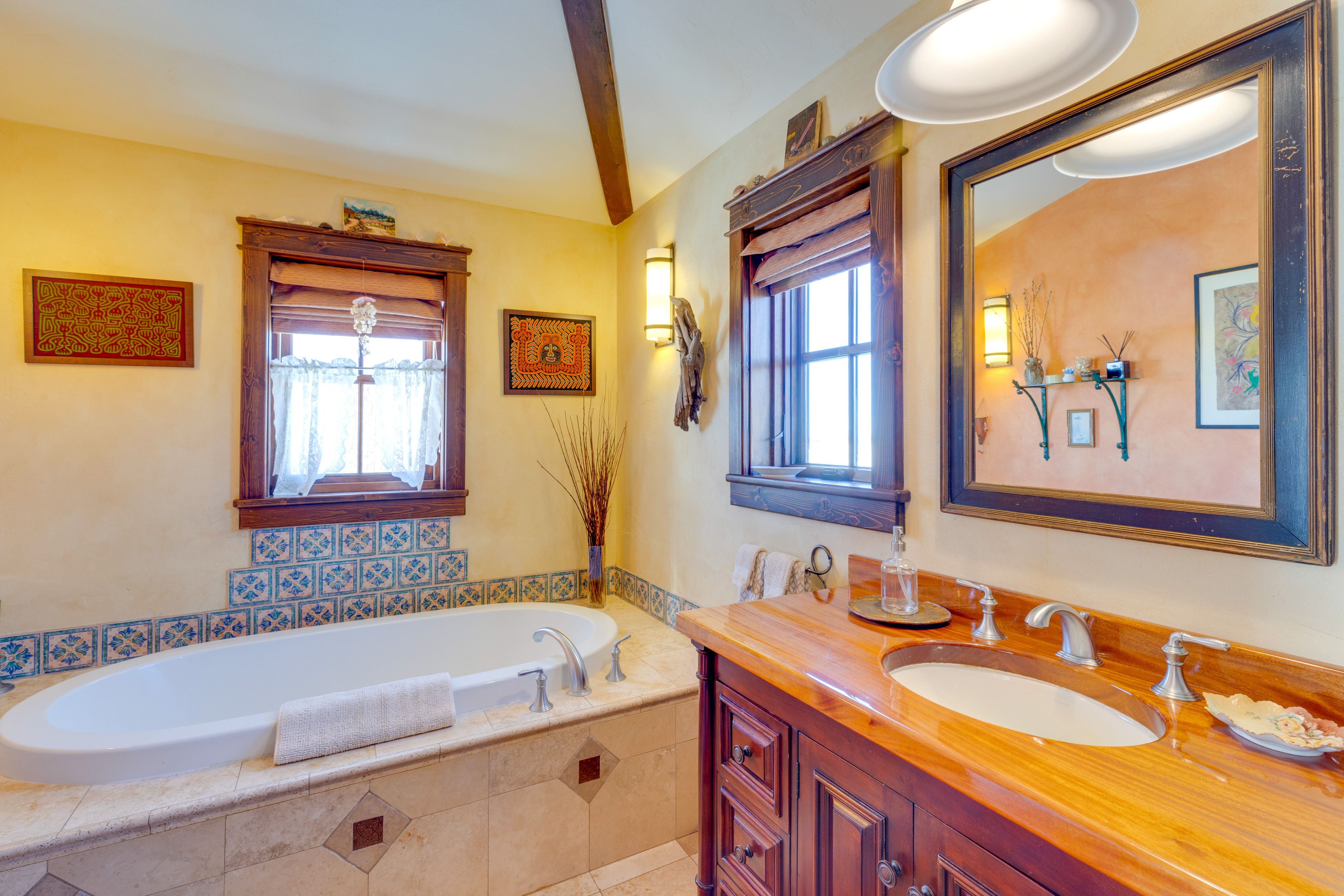 En-Suite Bathroom | 1st Floor
