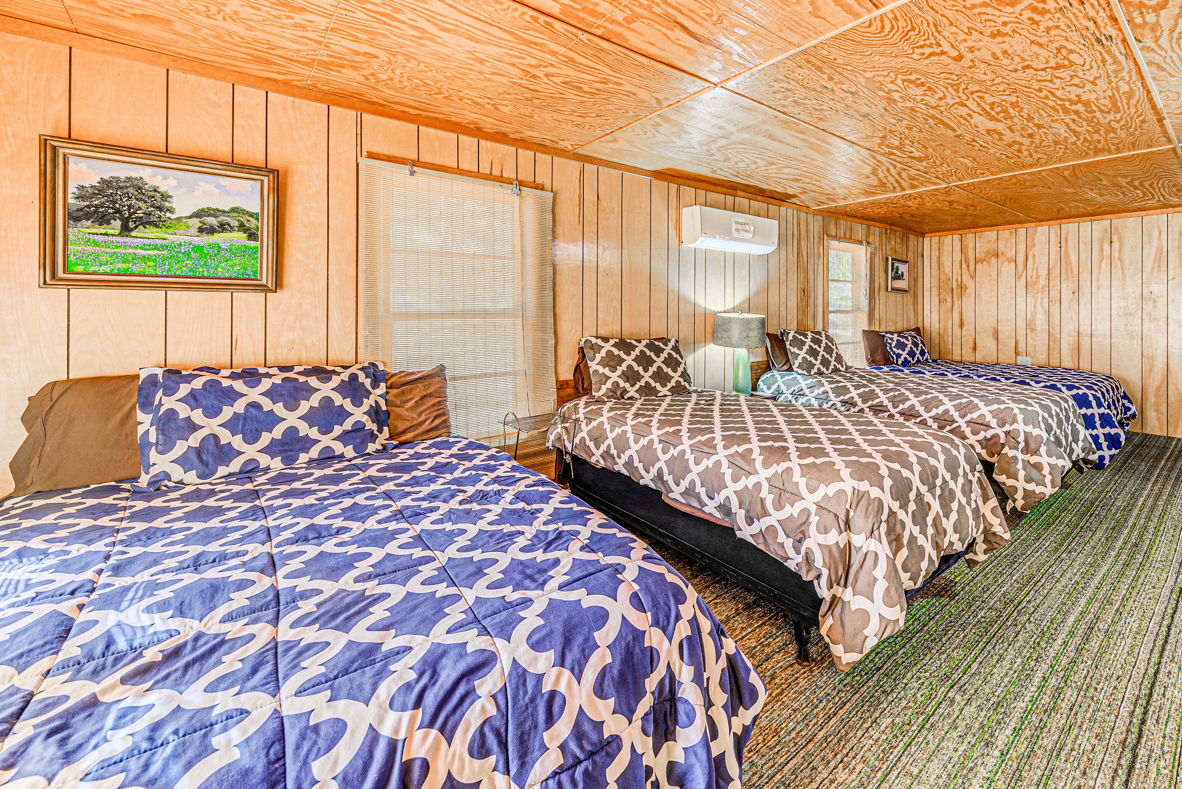Bedroom 1 (Upstairs Bunkhouse) | 2 Full Beds | 3 Twin Beds