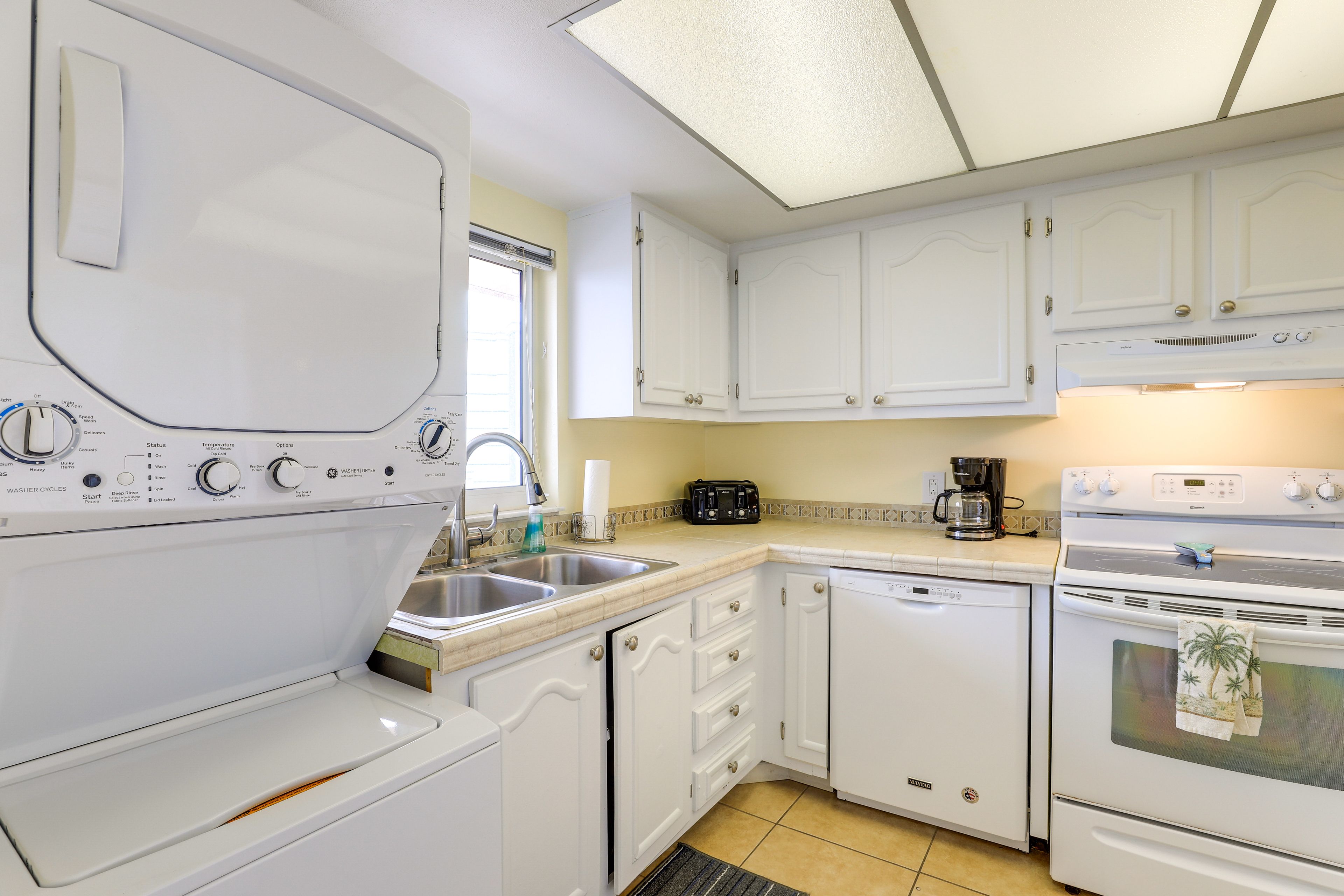 Kitchen | Drip Coffee Maker | Dishwasher | Cooking Basics | Washer/Dryer