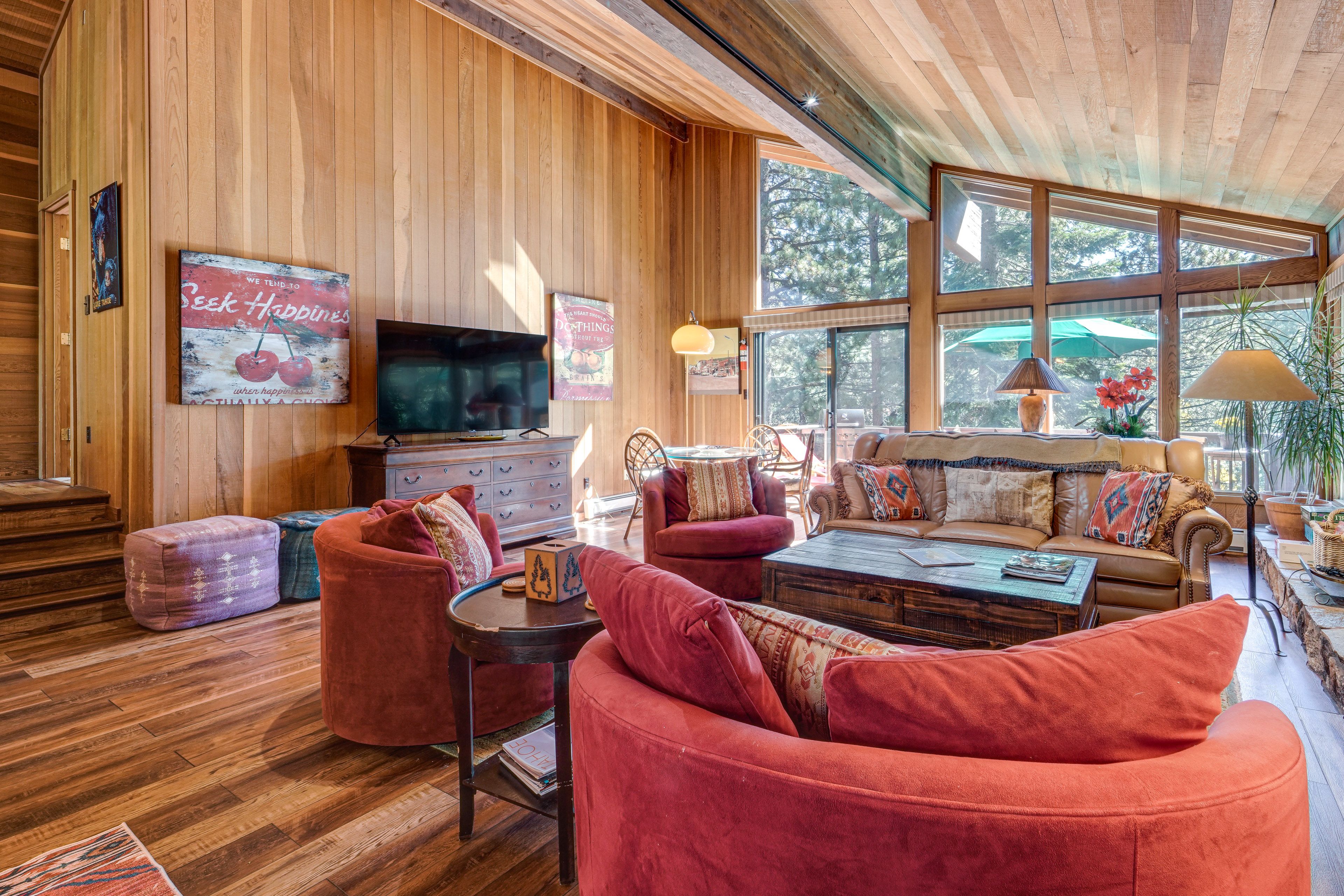 Living Room | 2nd Floor | Sleeper Sofa | Pack 'n Play