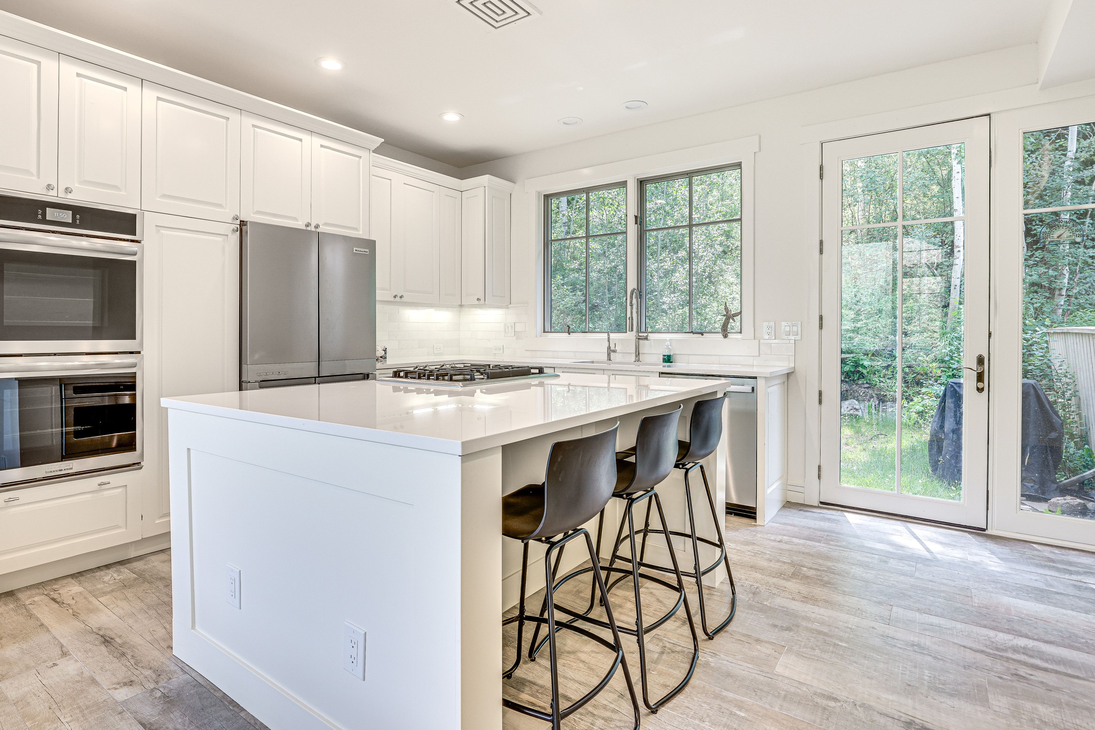 Kitchen | Cooking Basics | Coffee Maker | Breakfast Bar
