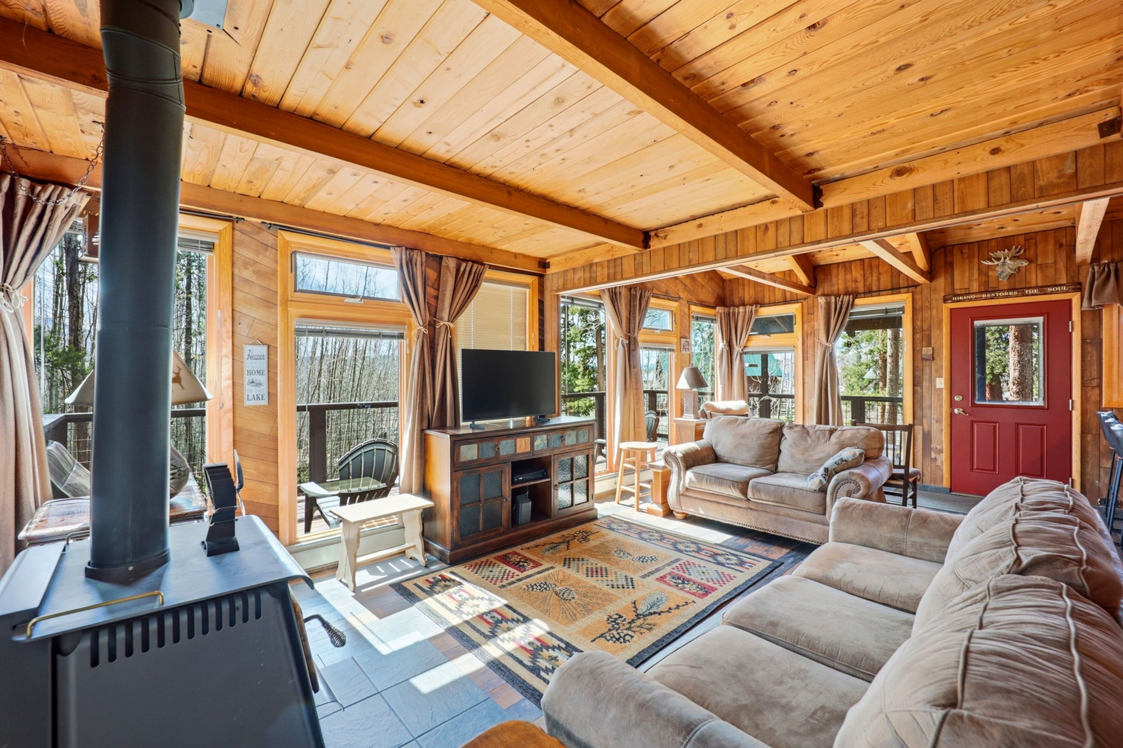 Main Living Space | Free WiFi | Central Heating & A/C