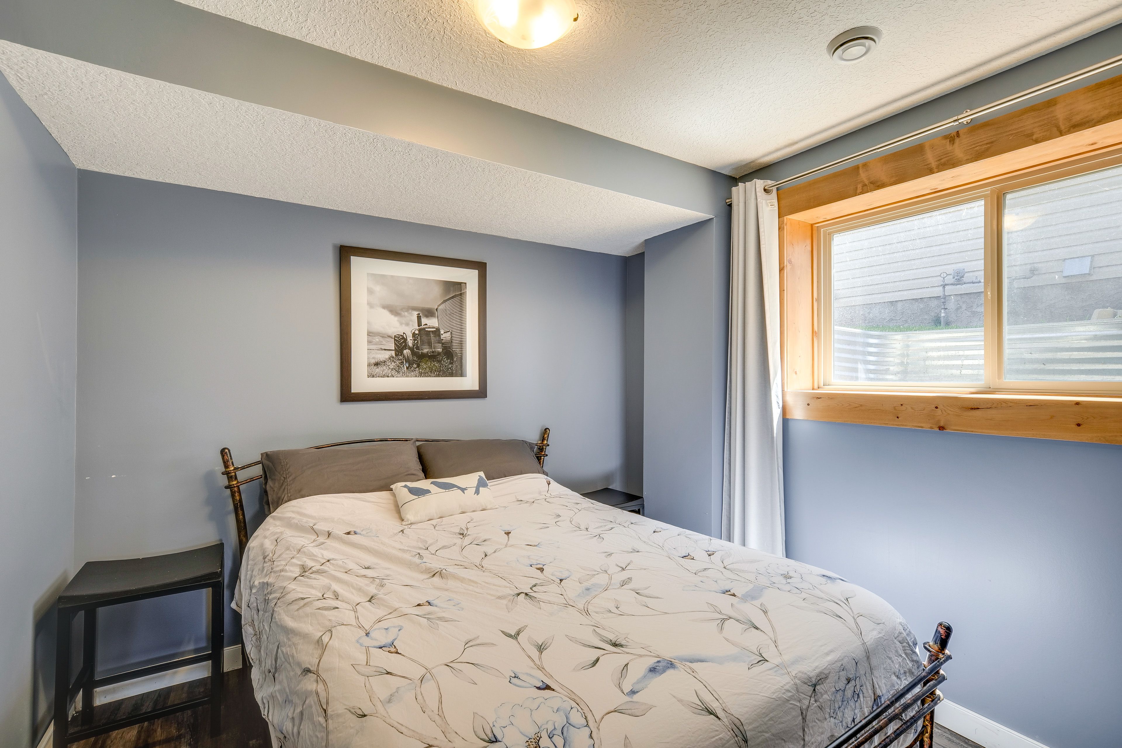Bedroom 2 | Queen Bed | Linens Provided
