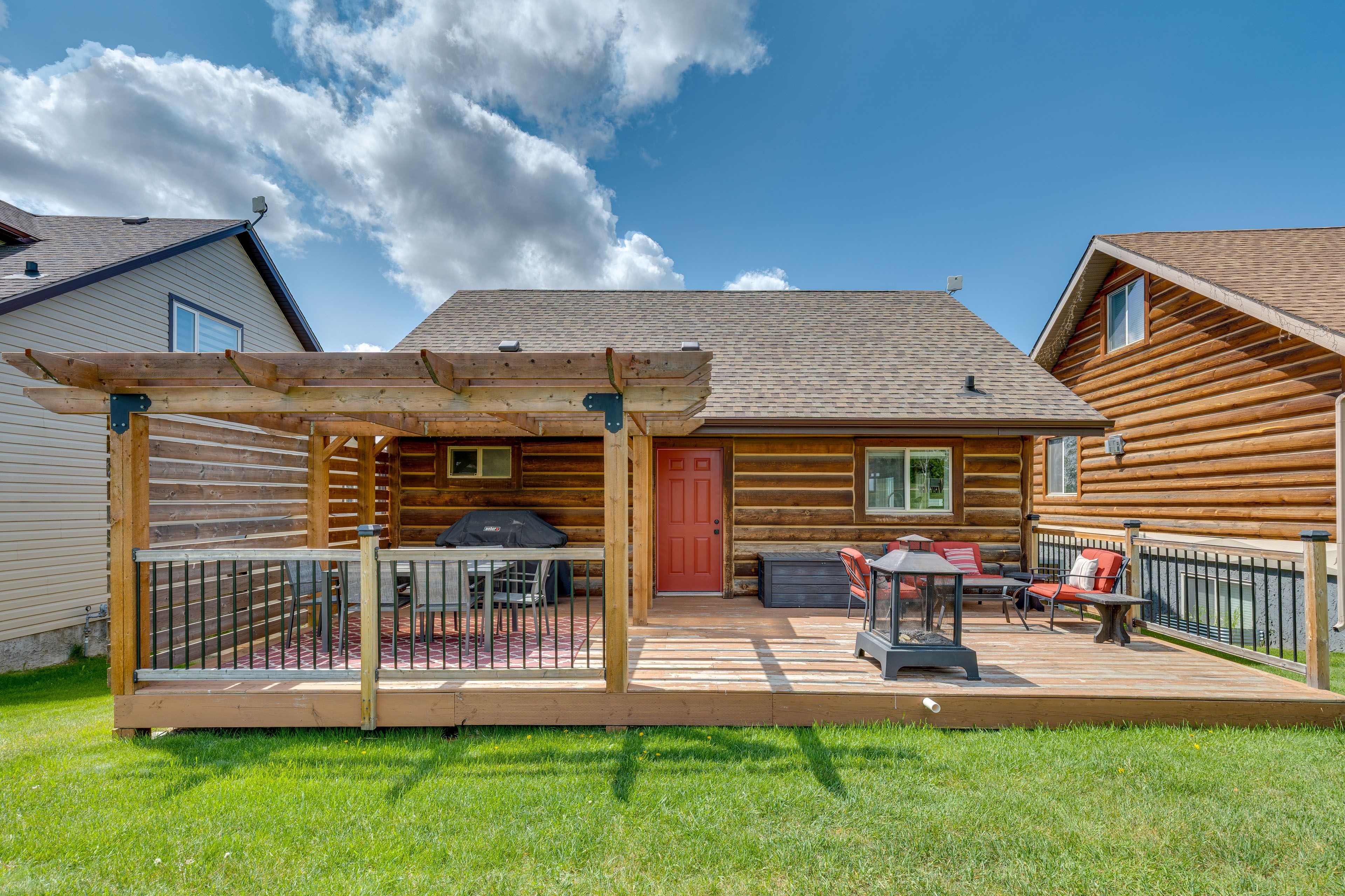 Furnished Deck | Gas Grill | Outdoor Dining & Seating