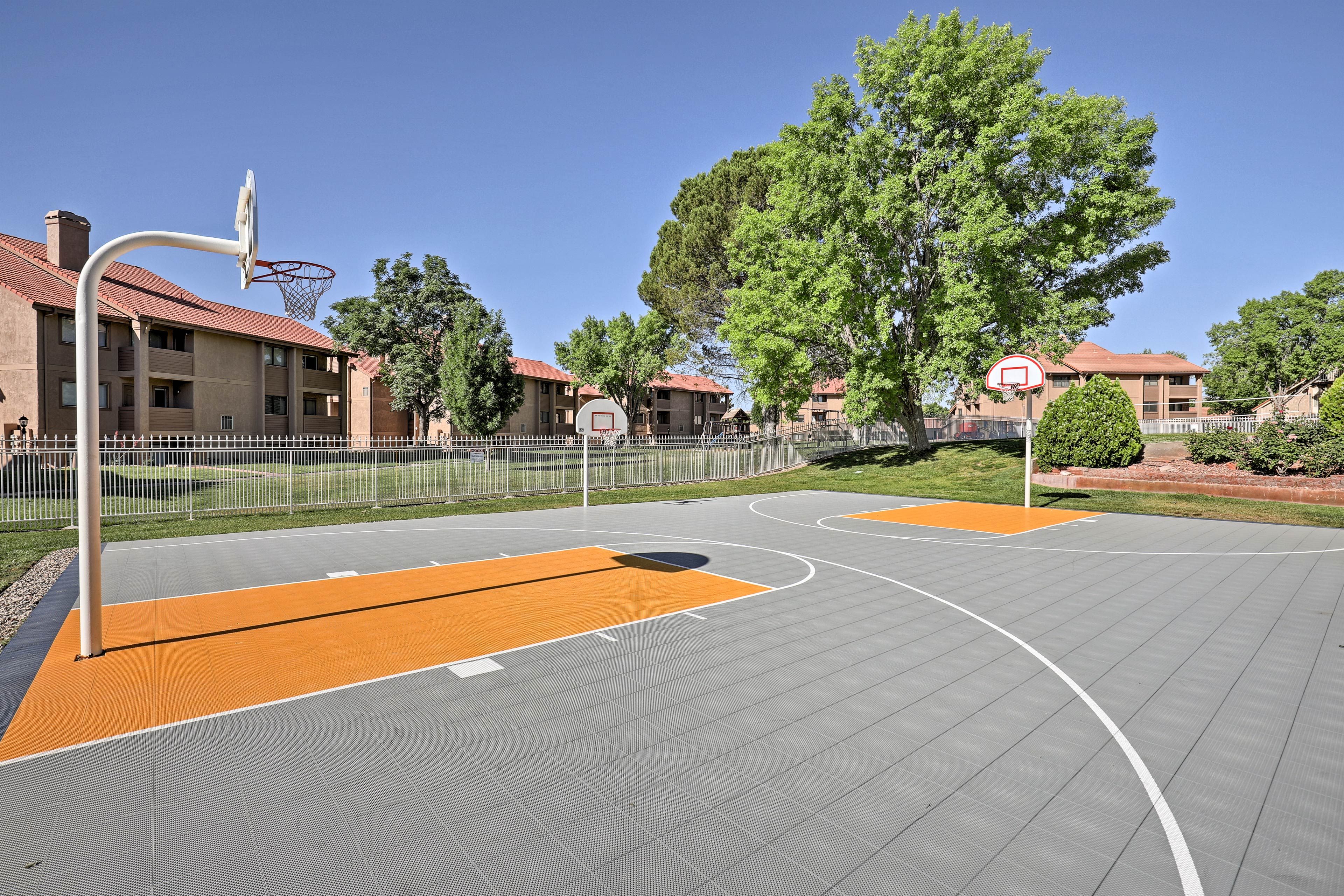 Community Amenities | Basketball Court