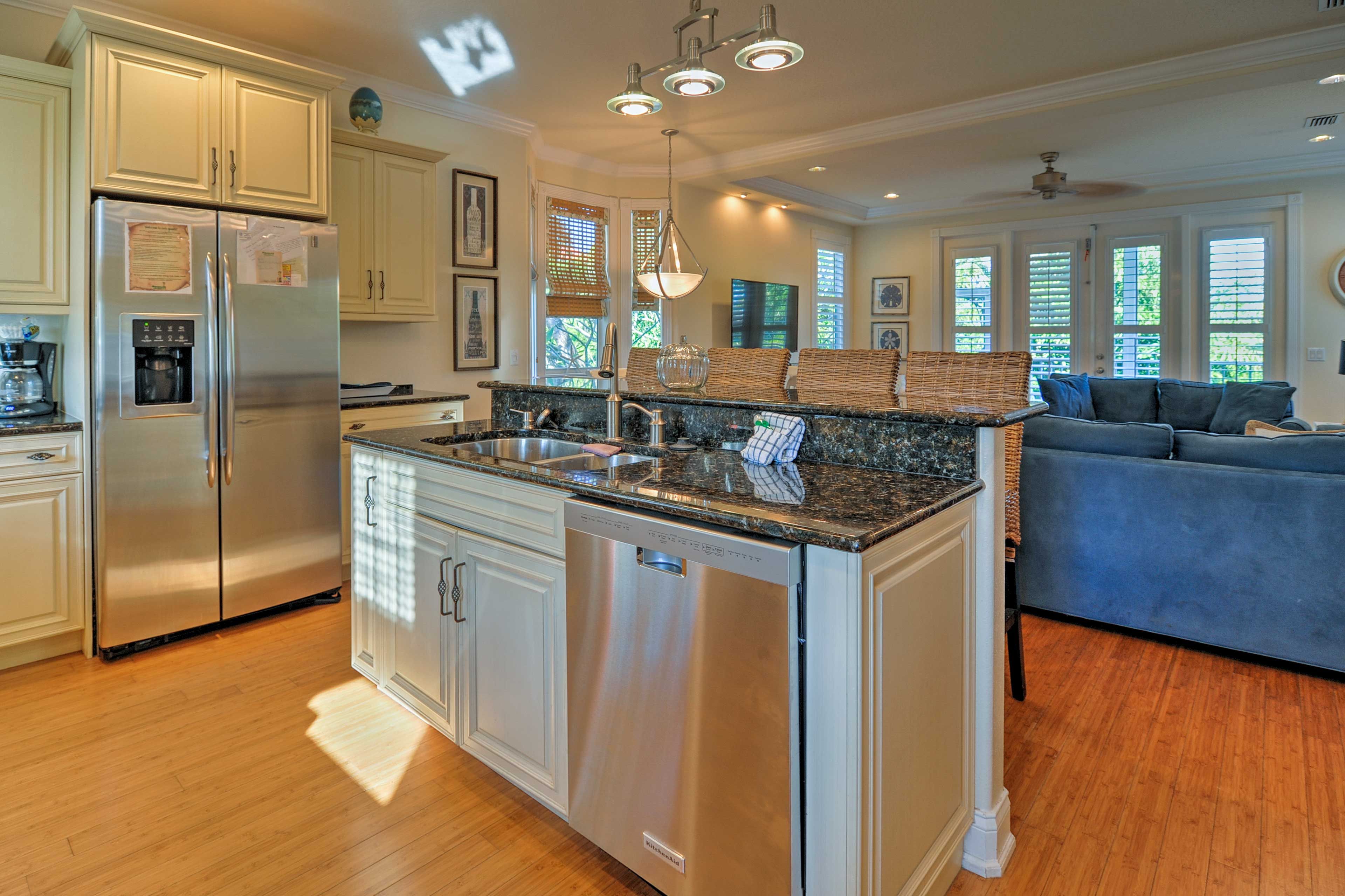 A standalone center island provides additional counter space.