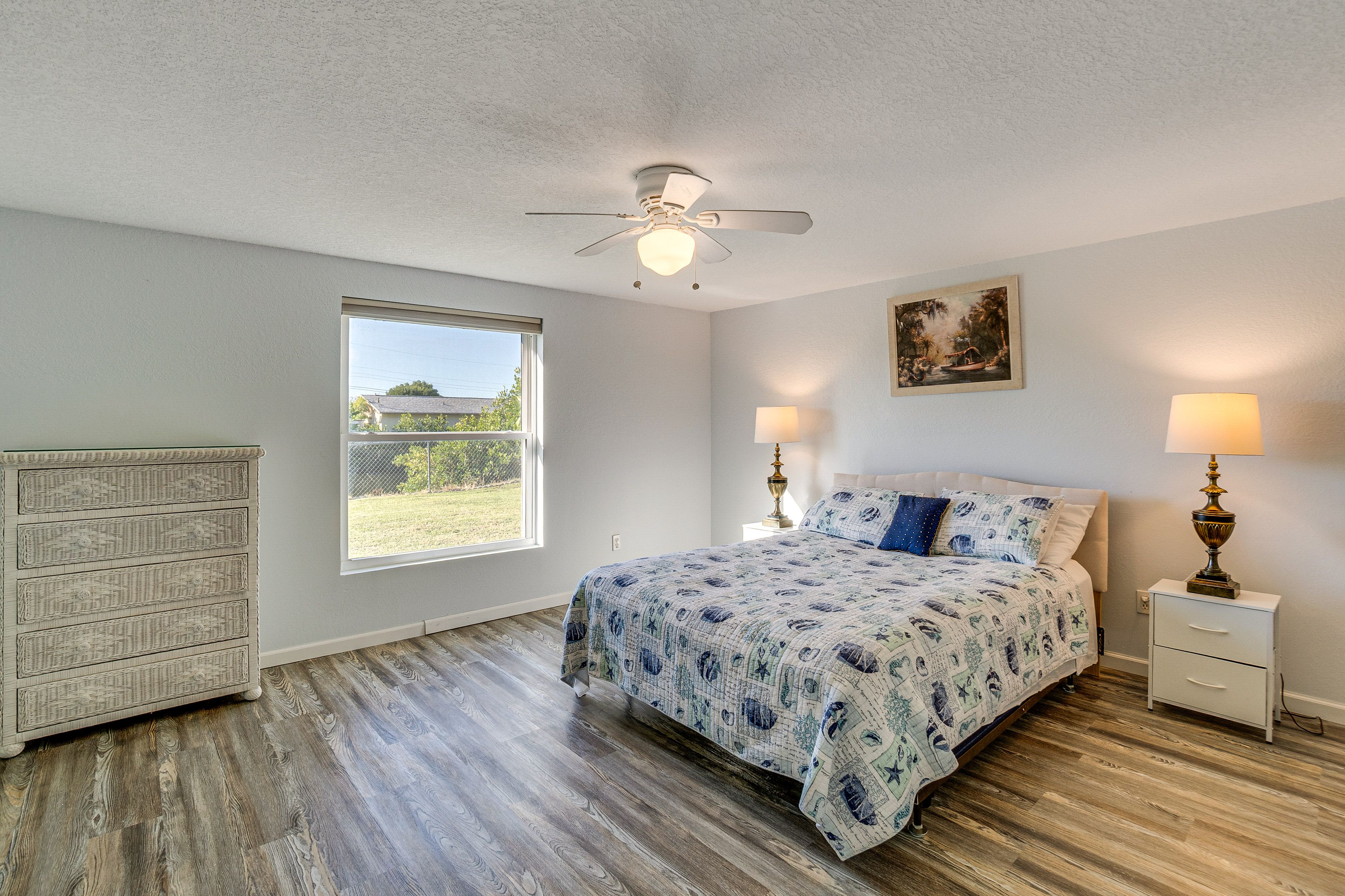 Bedroom 1 | Queen Bed | Linens Provided