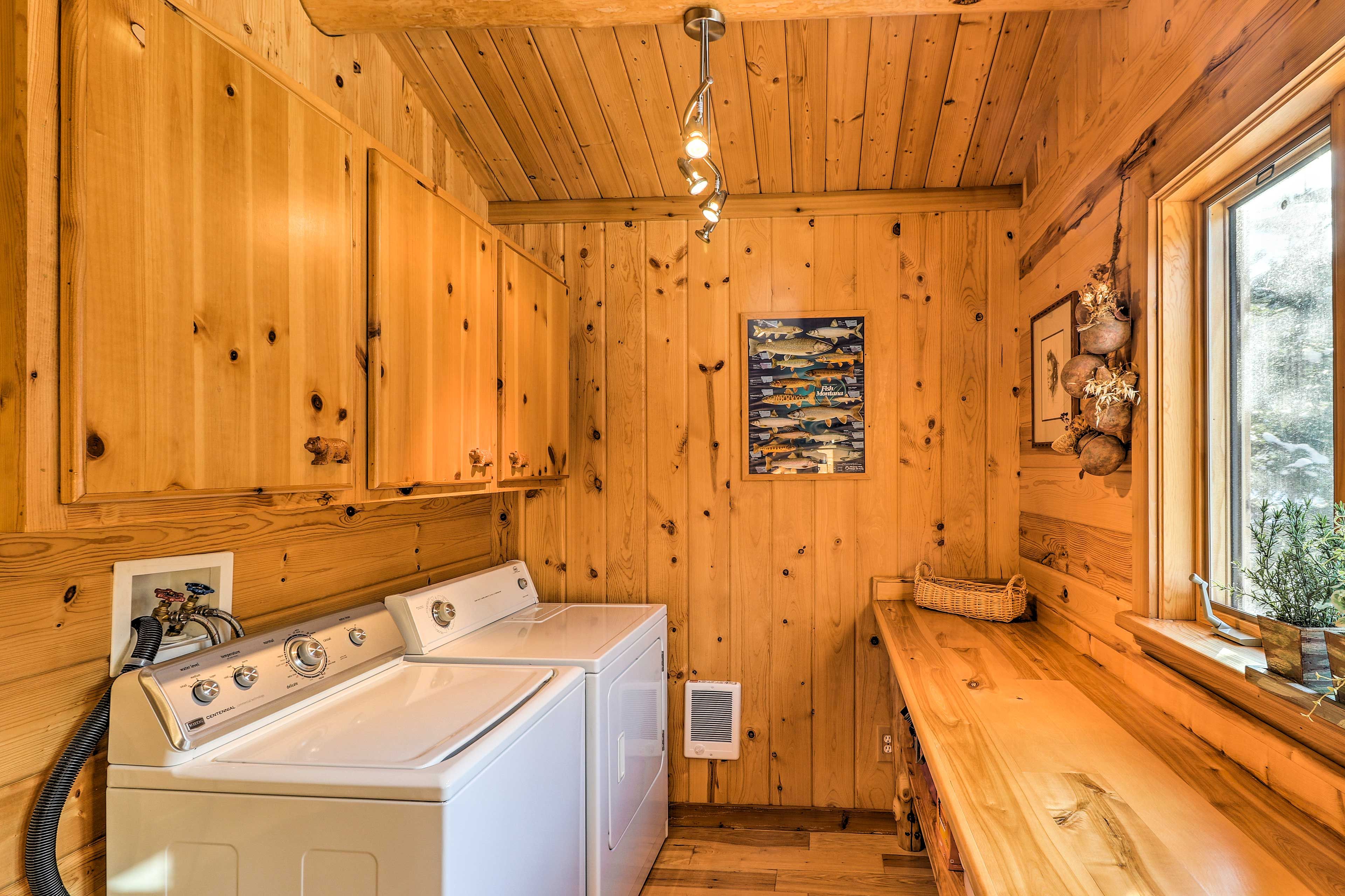 Laundry Room | Washer & Dryer