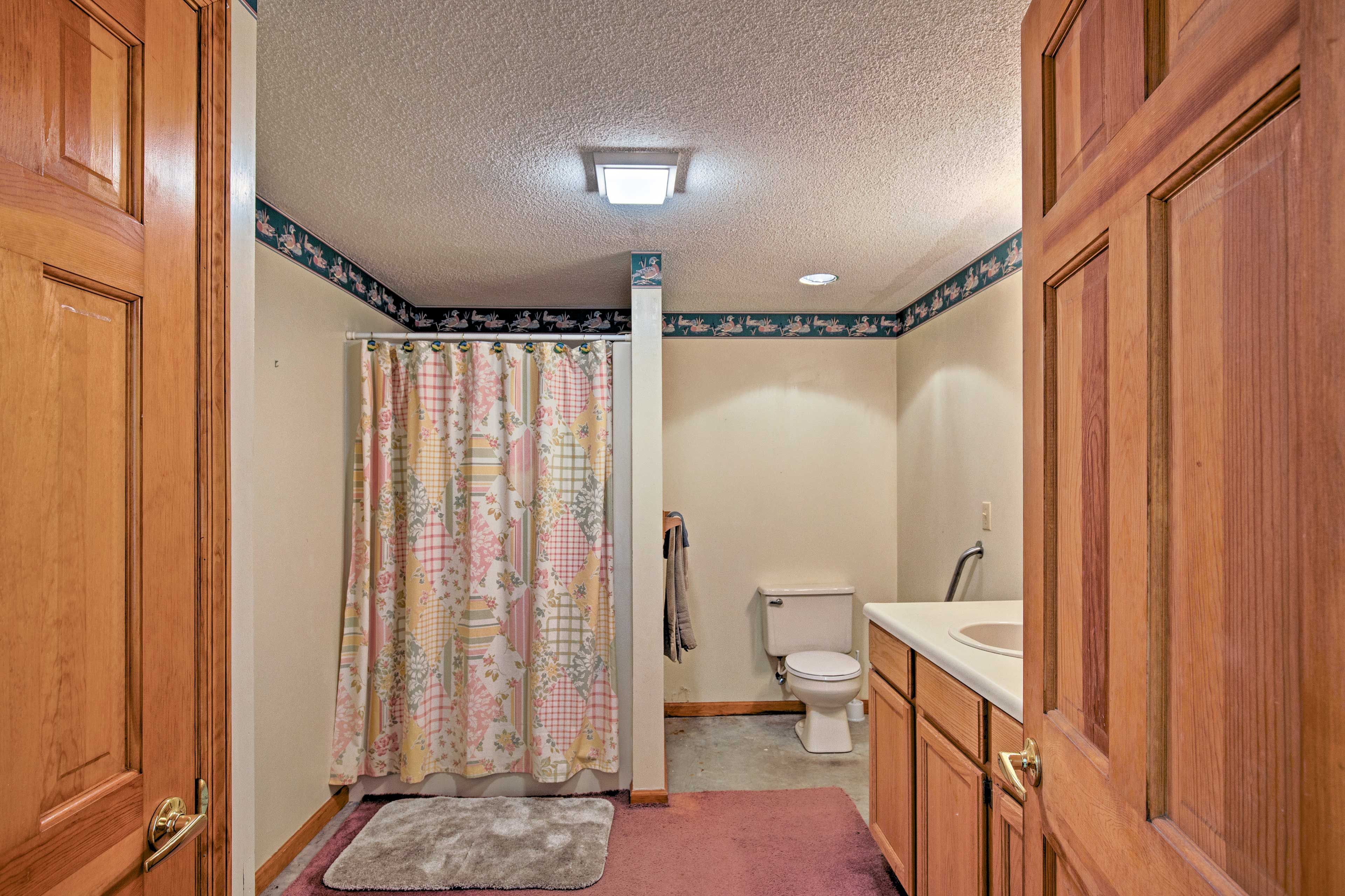 Full Bathroom